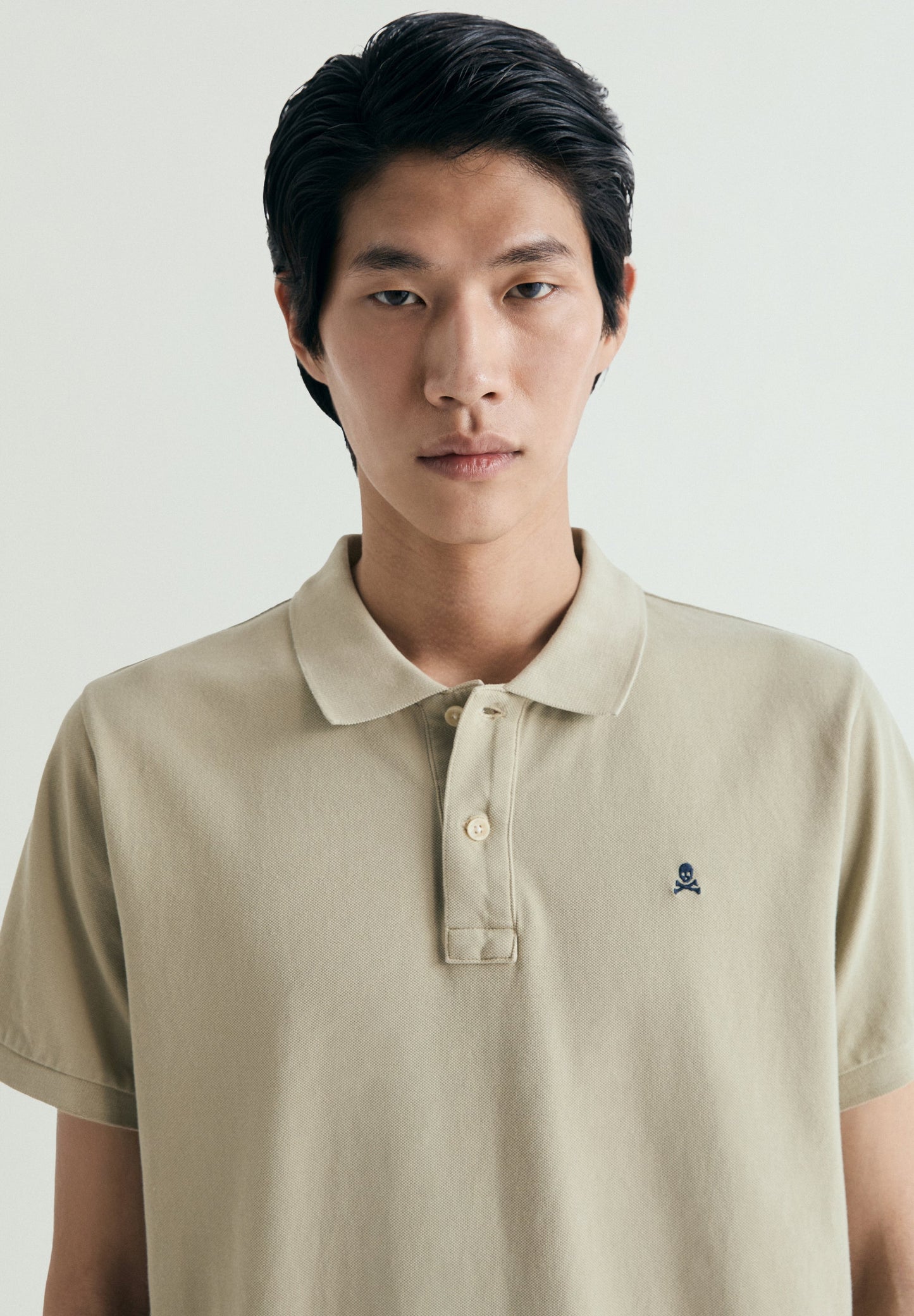 PIQUÉ POLO SHIRT WITH CONTRAST EMBROIDERY