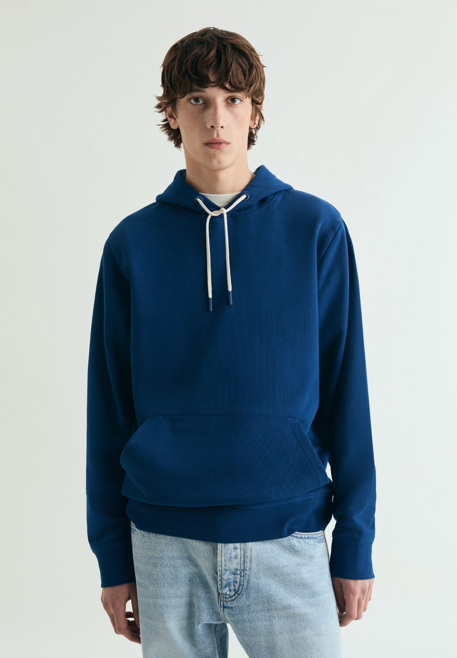 EMBROIDERED HOODIE