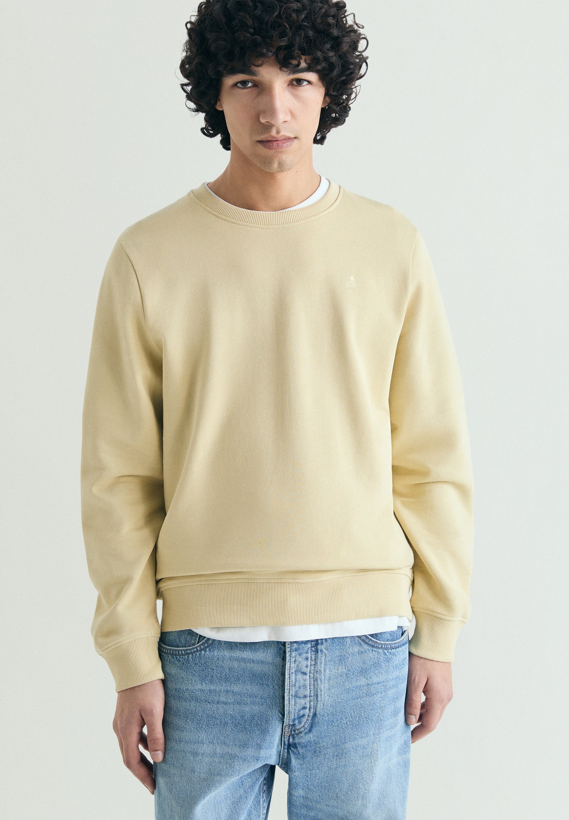 WASHED EMBROIDERED SWEATSHIRT