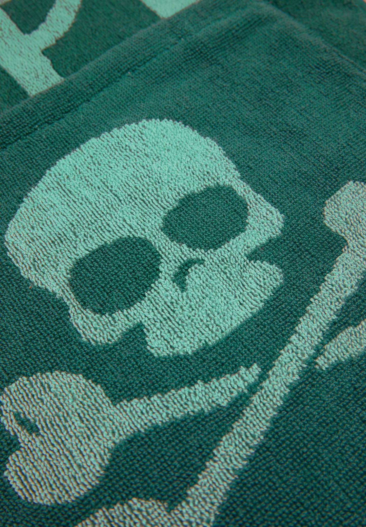 SKULL TOWEL