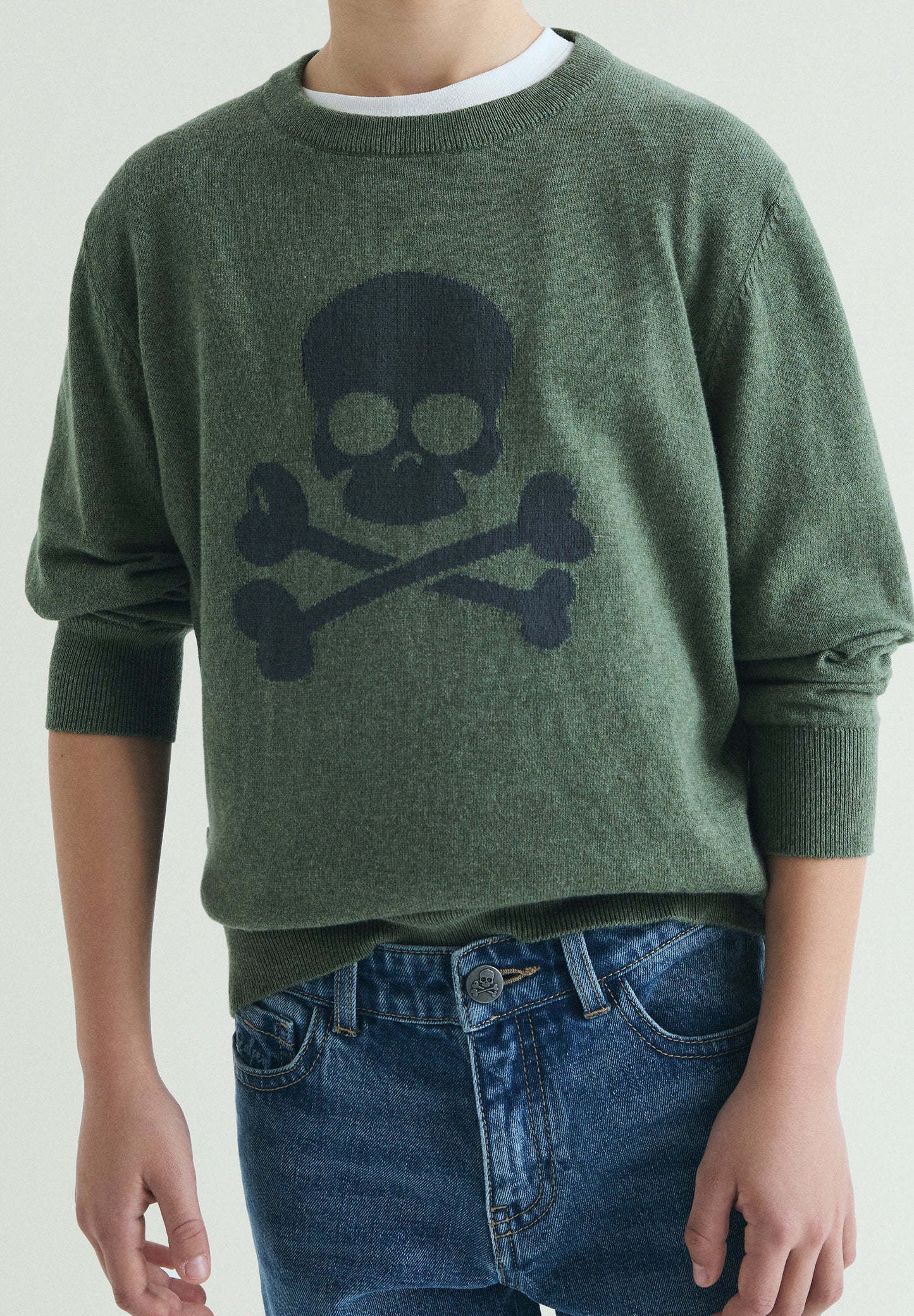 SWEATER WITH CONTRAST SKULL