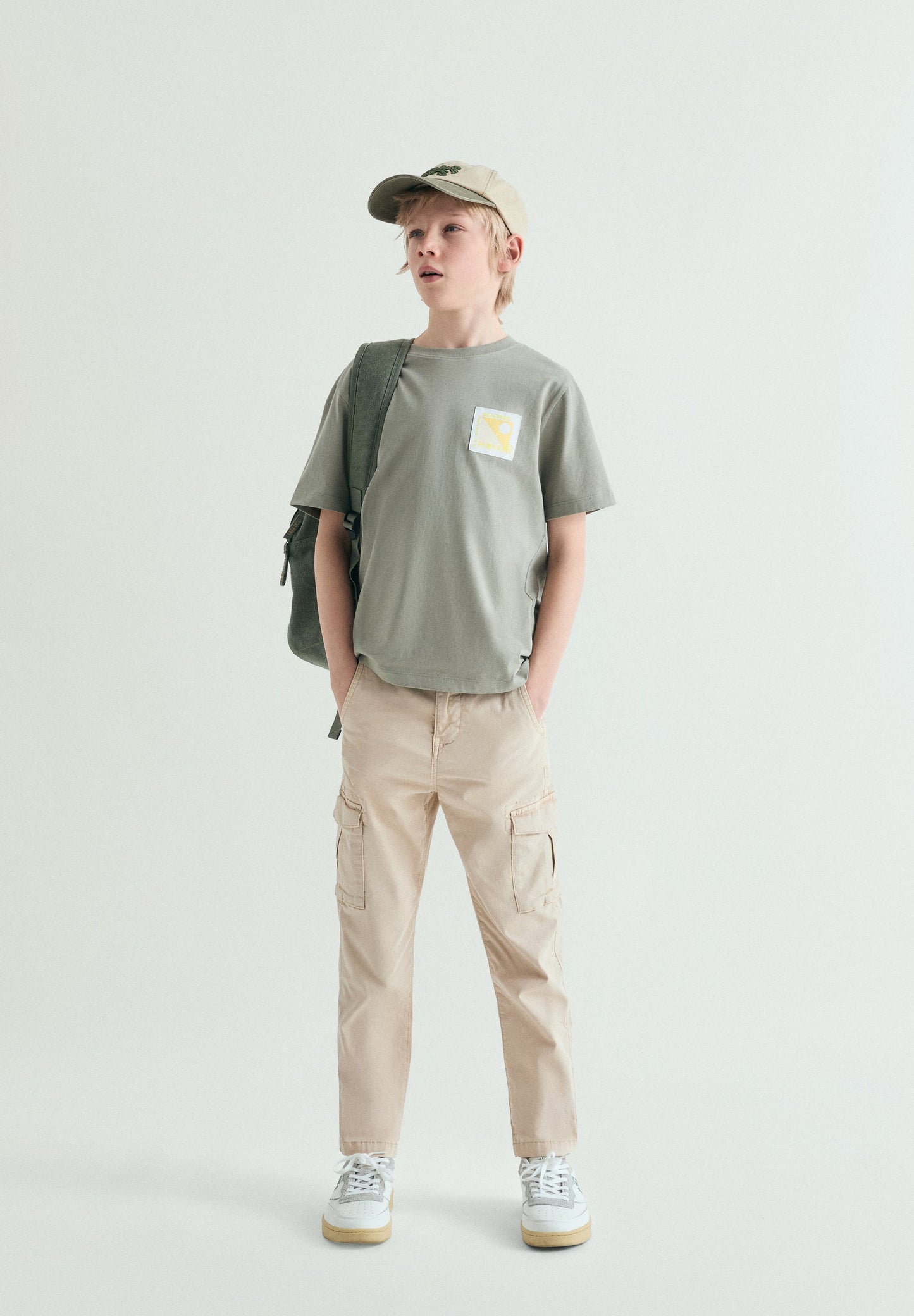 TUNE PRINT T-SHIRT