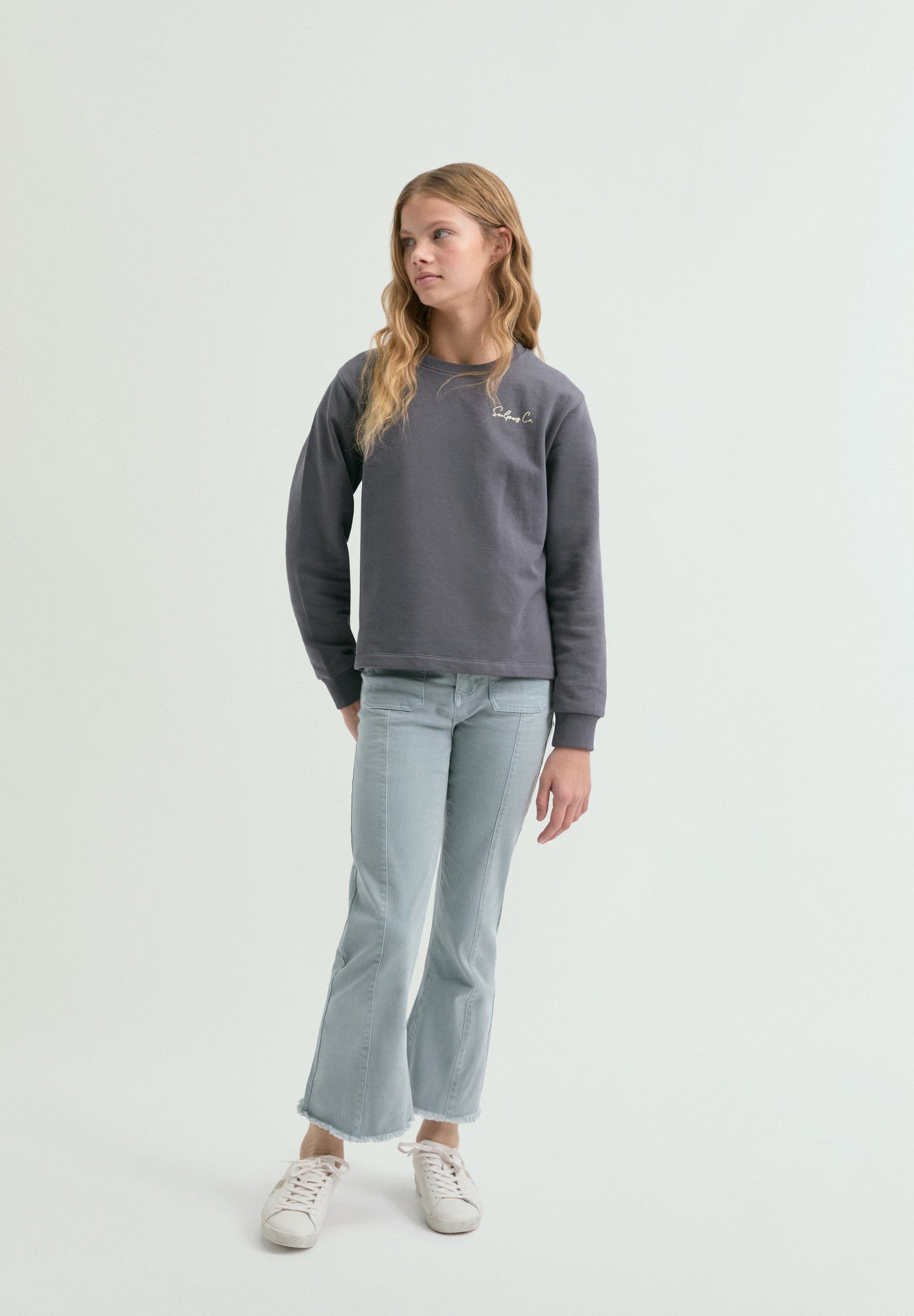 SWEATSHIRT WITH CONTRAST EMBROIDERY