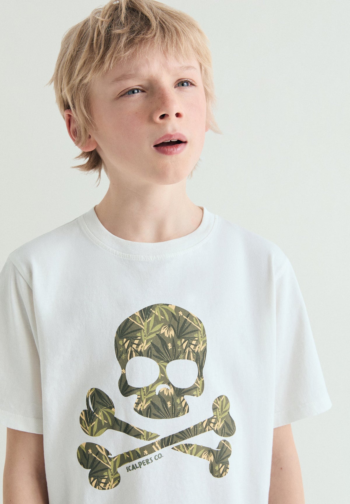 TROPICAL SKULL PRINT T-SHIRT