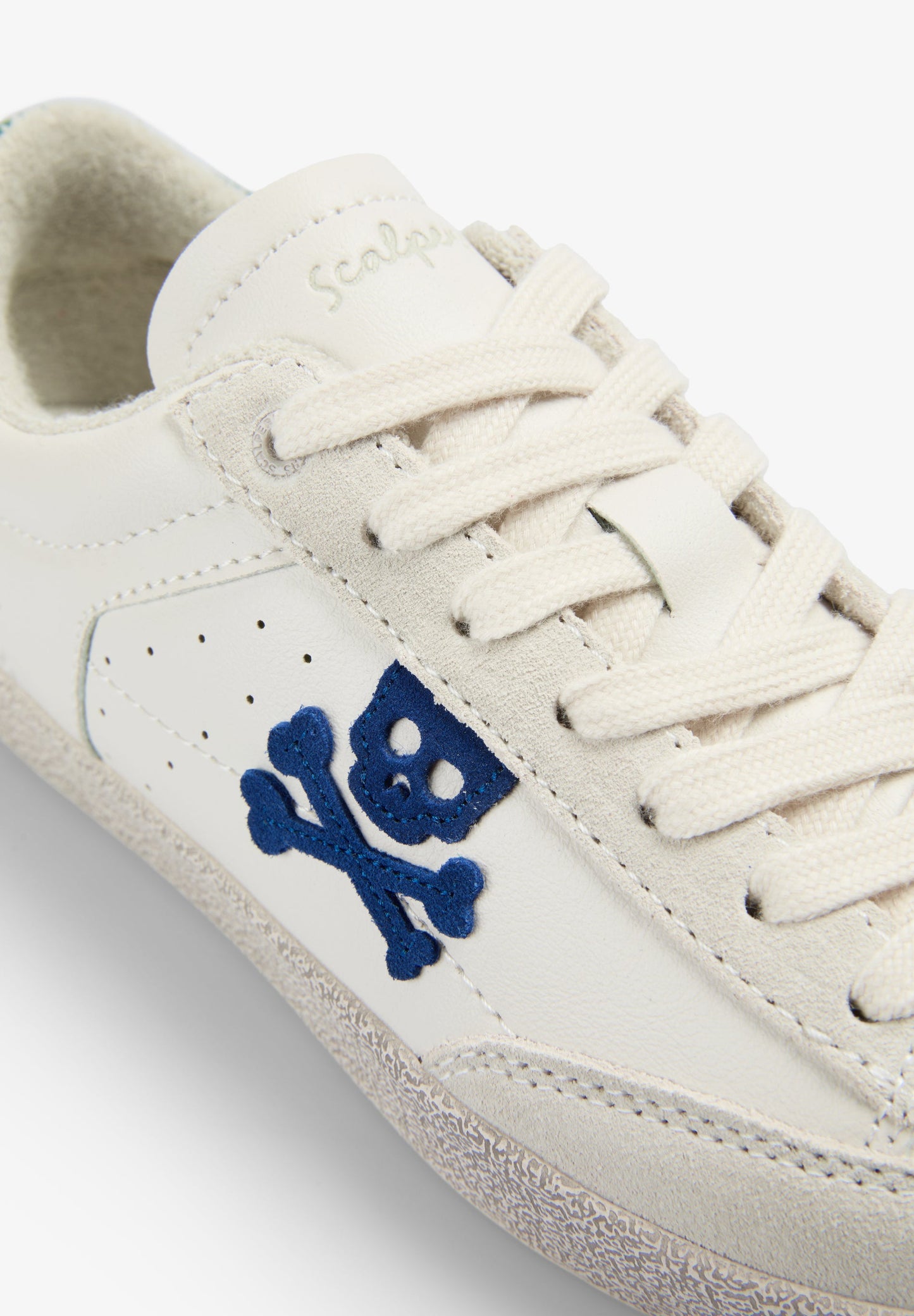 CONTRAST SKULL SNEAKERS