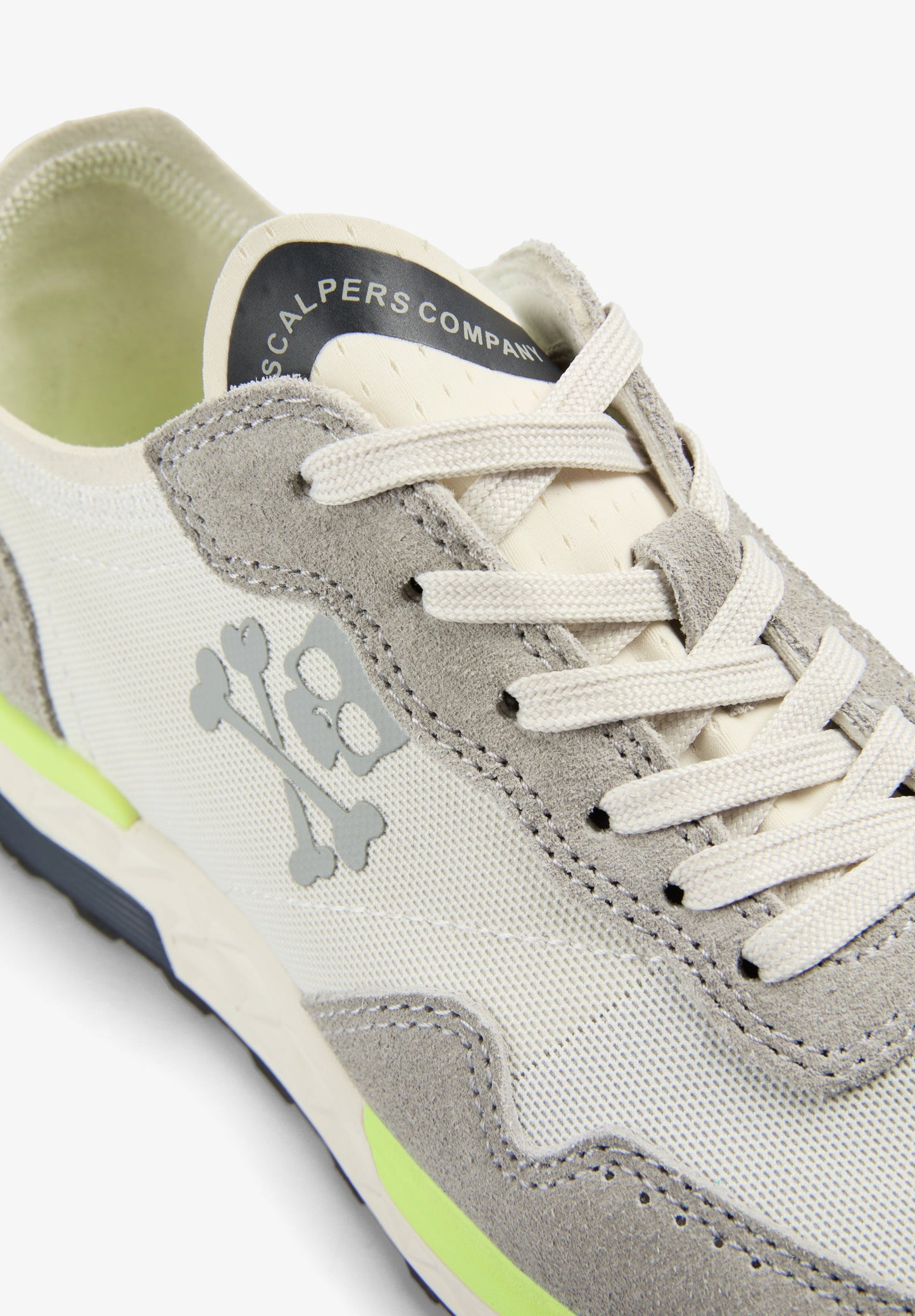 CONTRAST LIME RETRO SNEAKERS