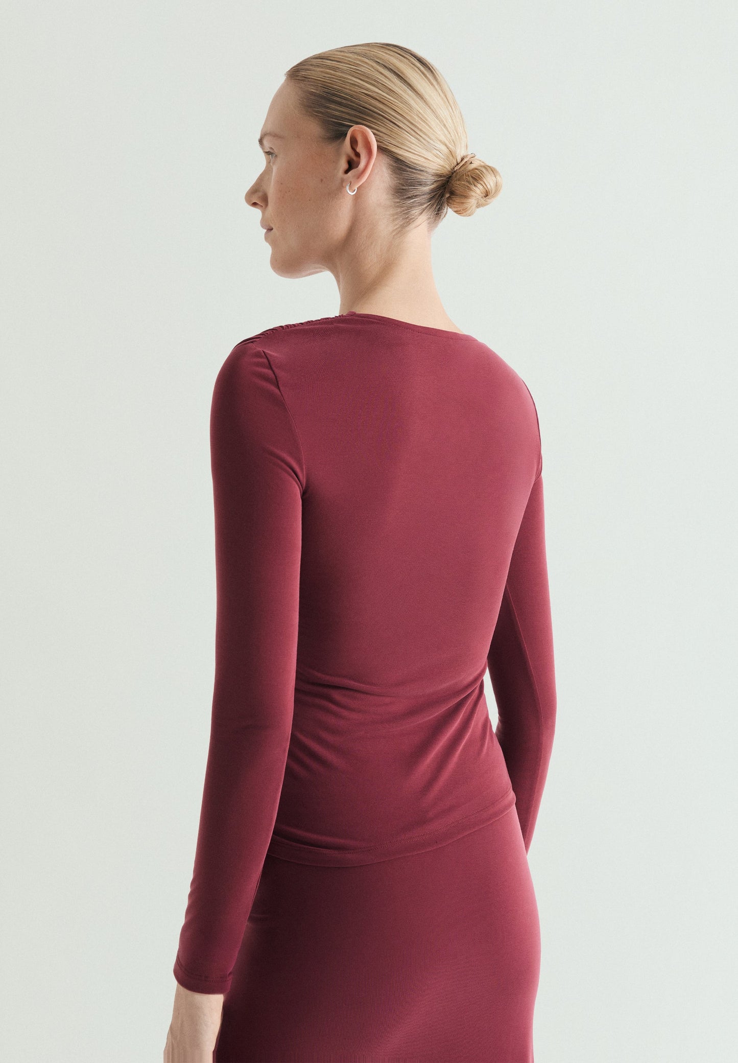 CAMISETA FLUIDA ASIMÉTRICA - Scalpers