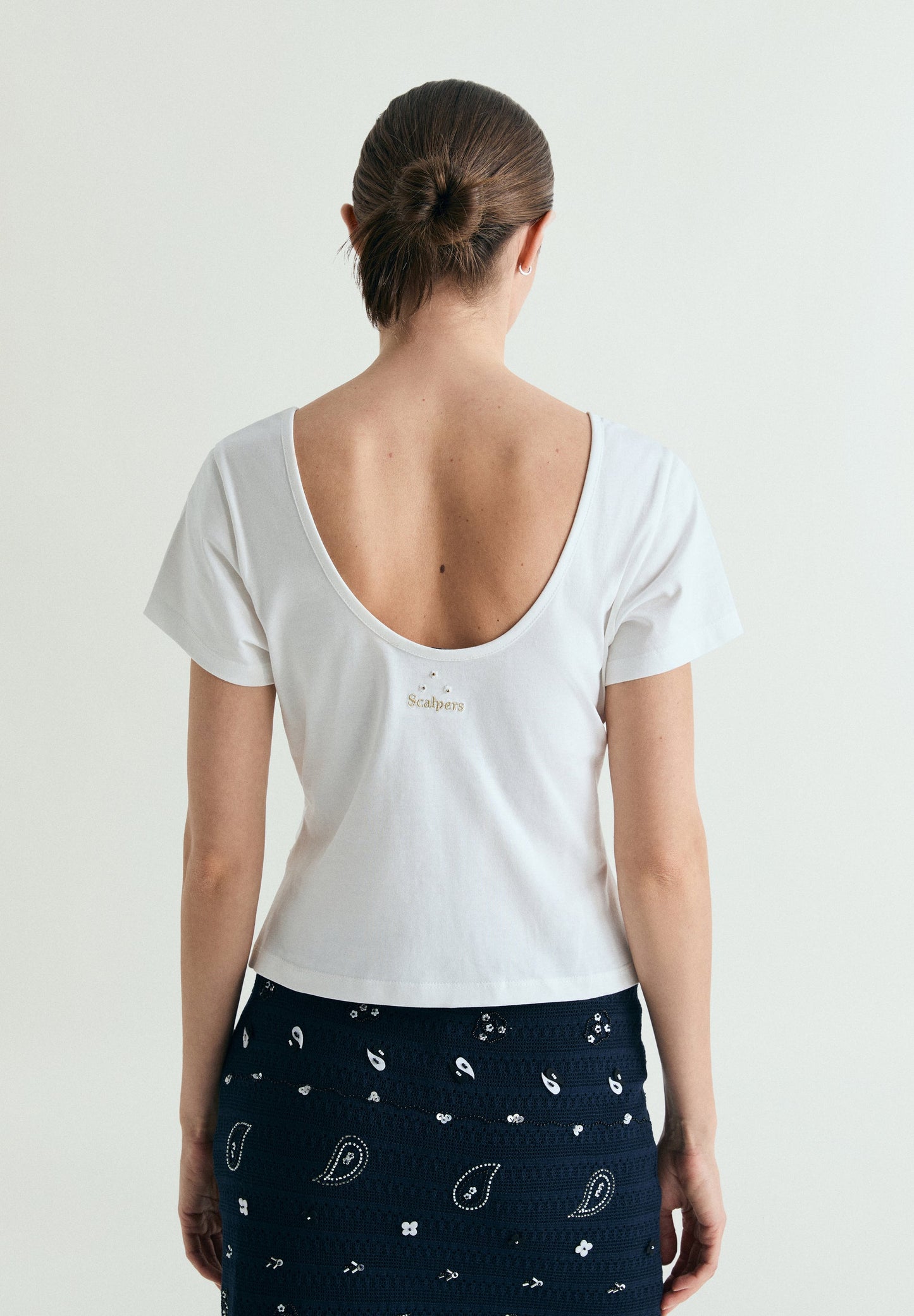 ROUND NECK T-SHIRT WITH BEADS