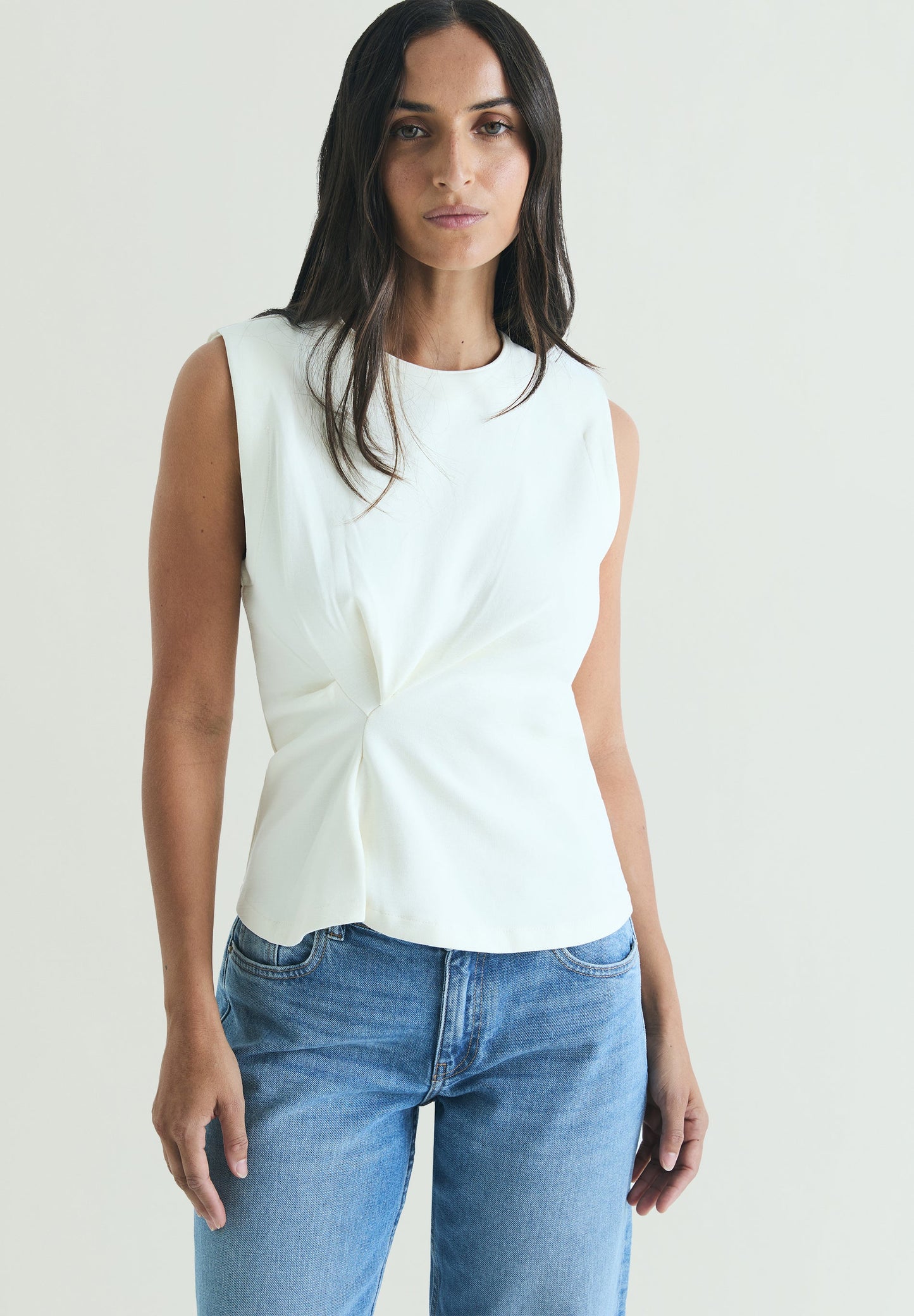 ASYMMETRIC KNOT T-SHIRT