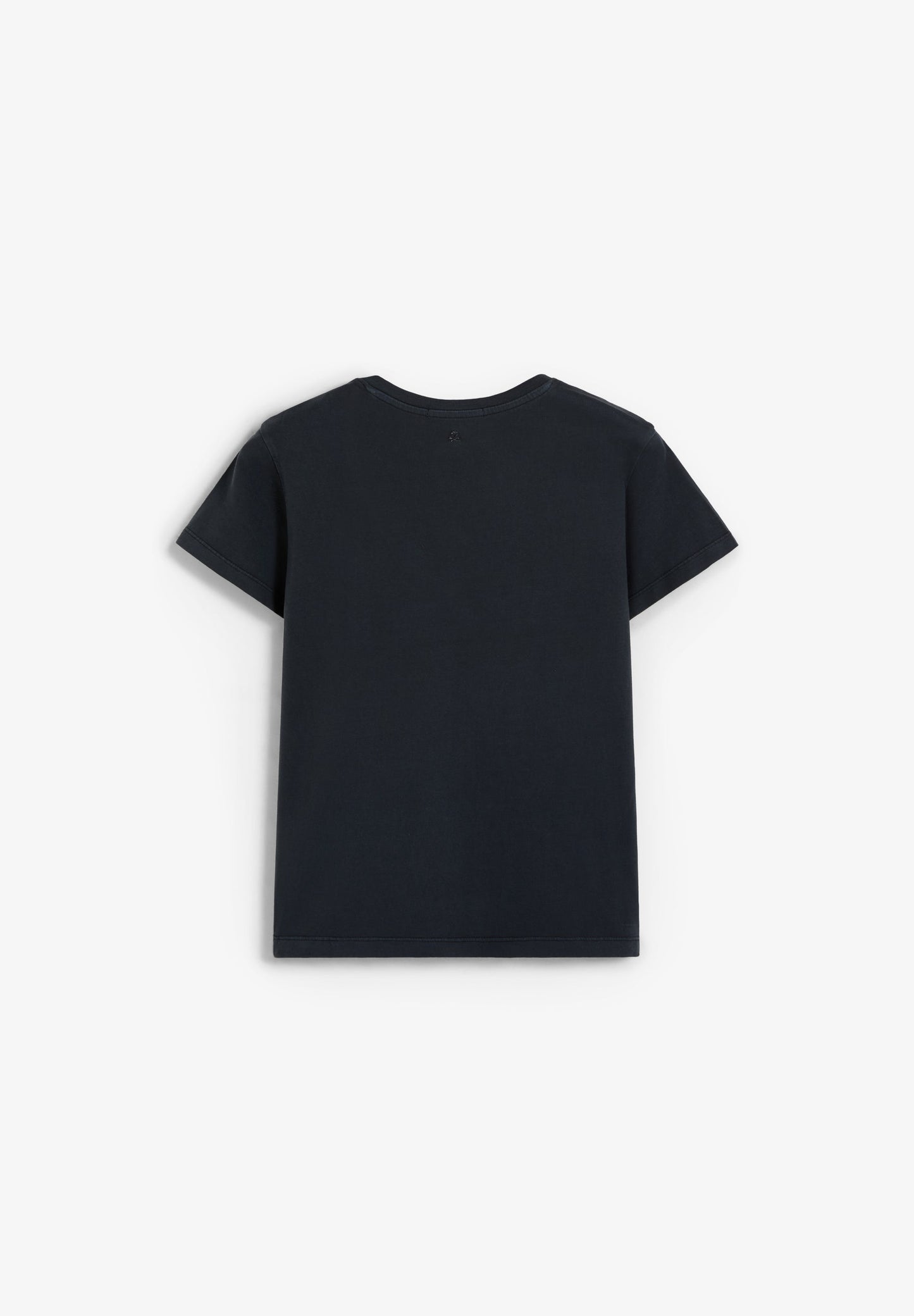 BASIC V-NECK T-SHIRT
