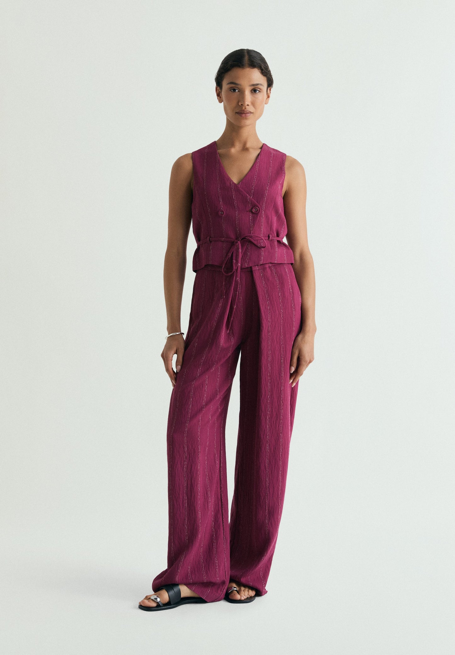 LONG DOUBLE-BREASTED WAISTCOAT