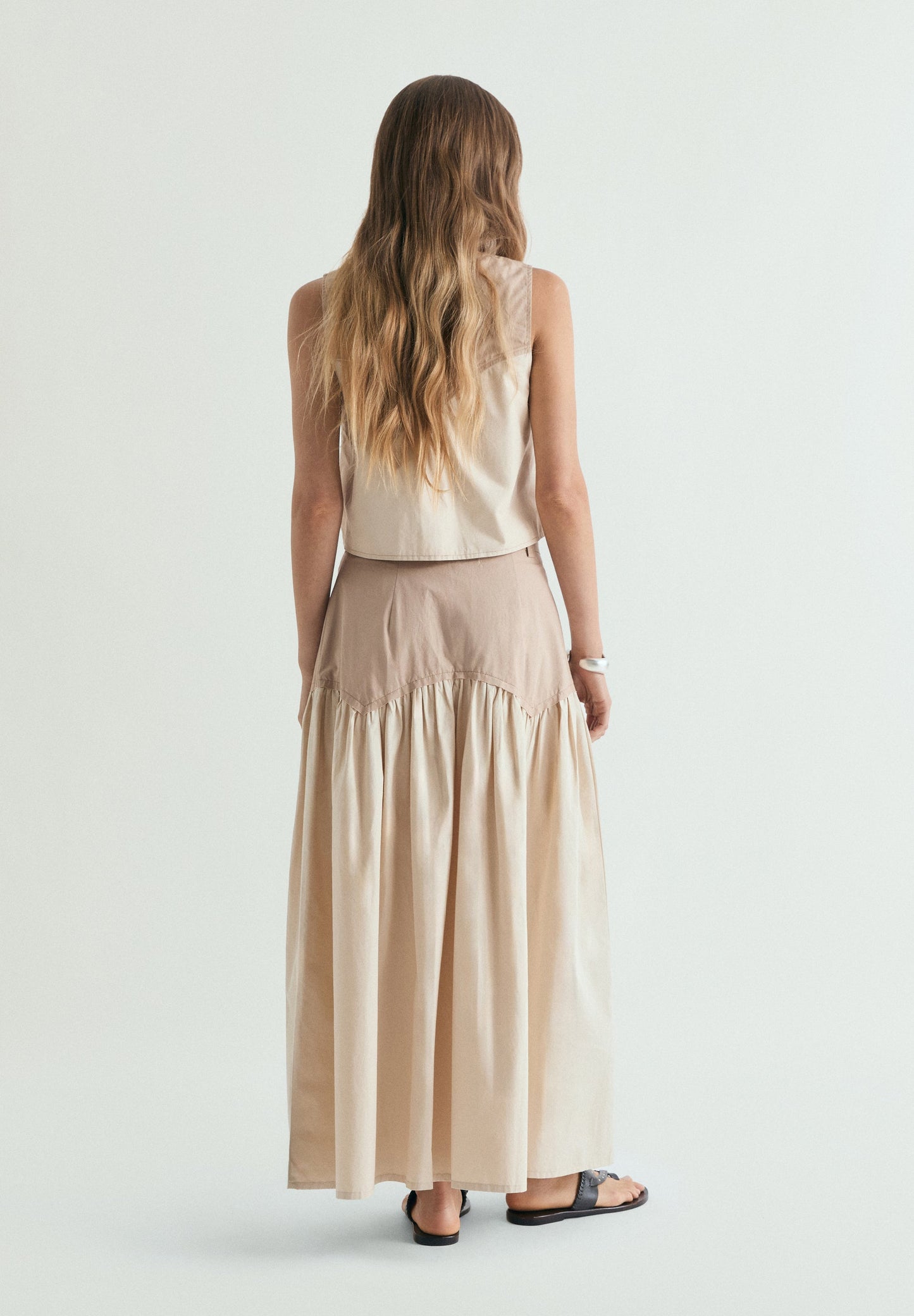CONTRAST MIDI SKIRT