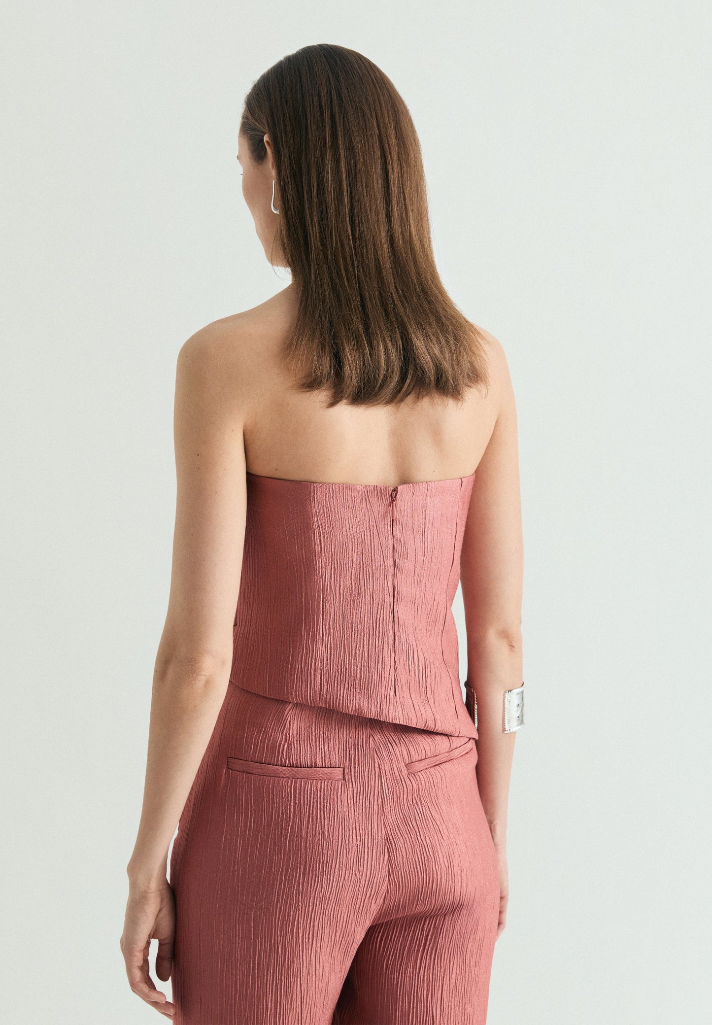 TEXTURED DRAPED TOP