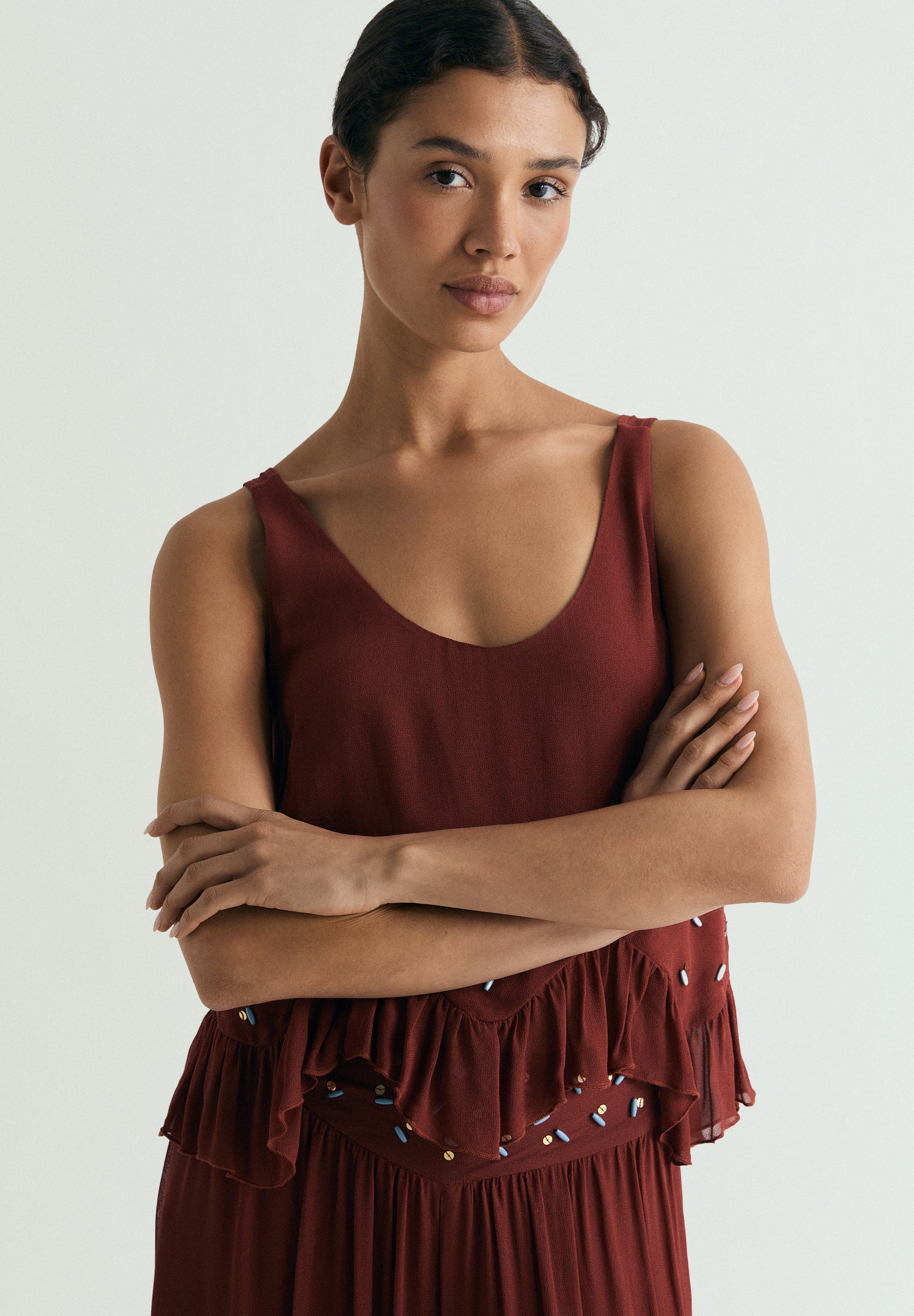 FLOWING TOP WITH APPLIQUÉS