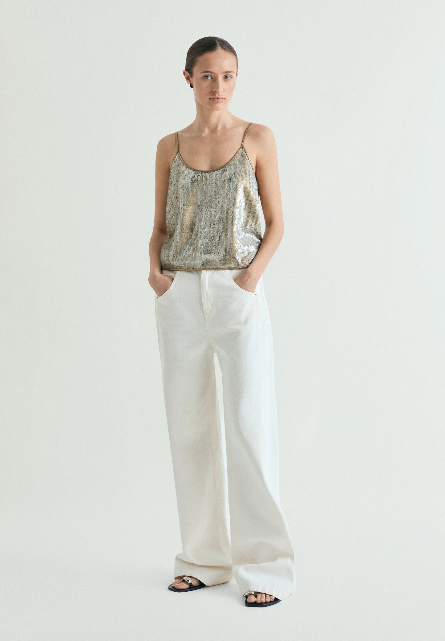 SEQUINNED TOP
