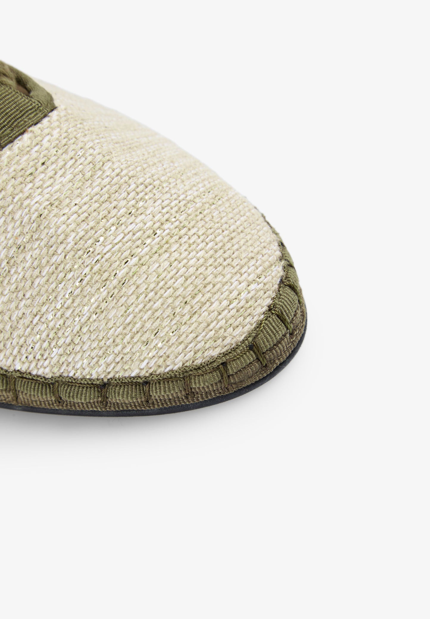 BALLERINA FLATS WITH ADJUSTABLE LACES