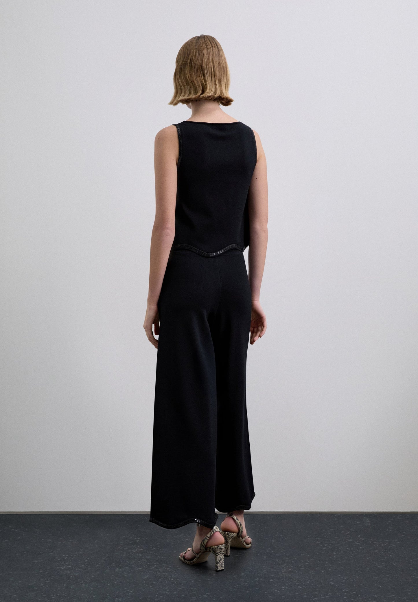 TROUSERS WITH SEQUIN DETAILS