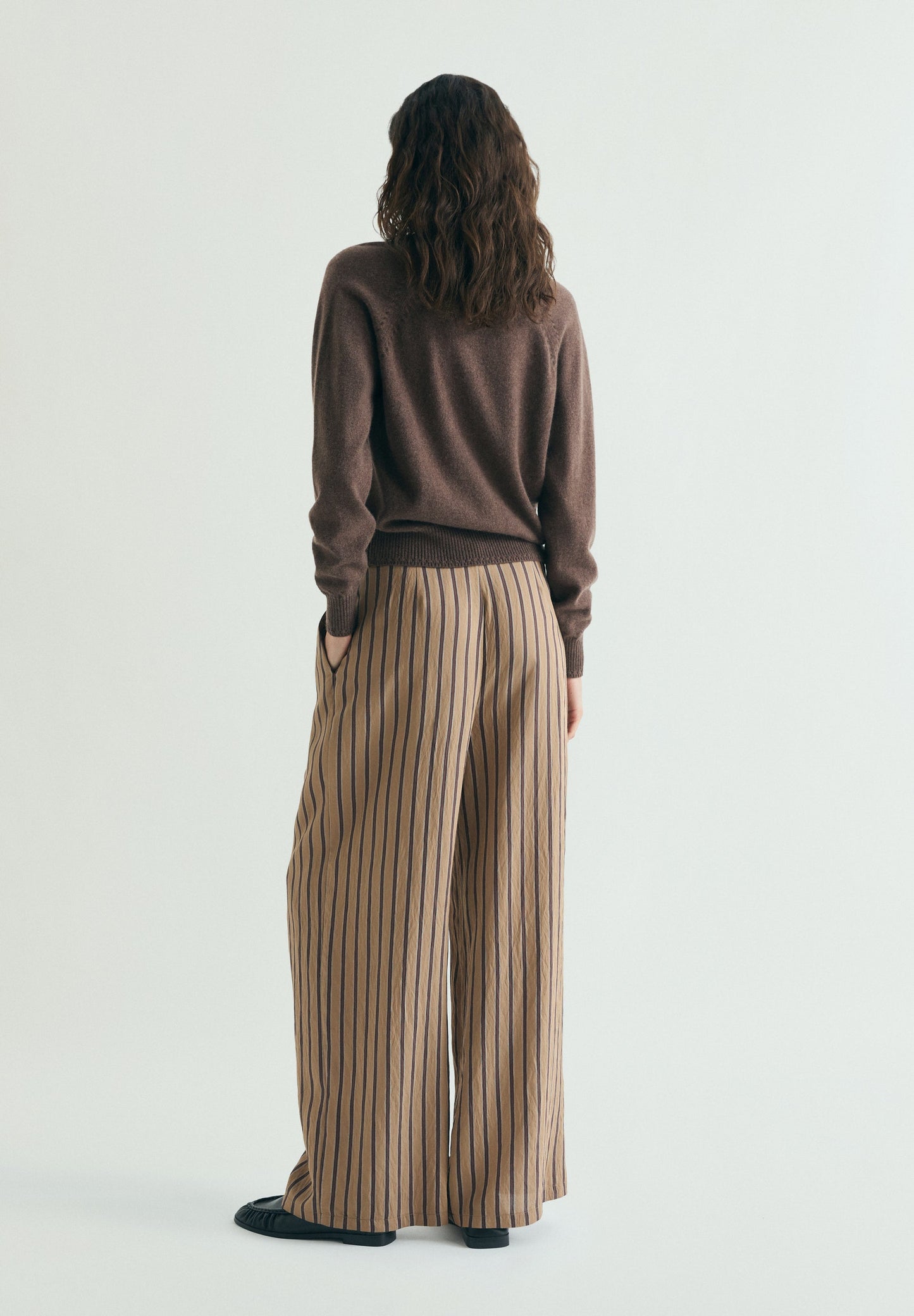 STRIPED TROUSERS WITH DARTS