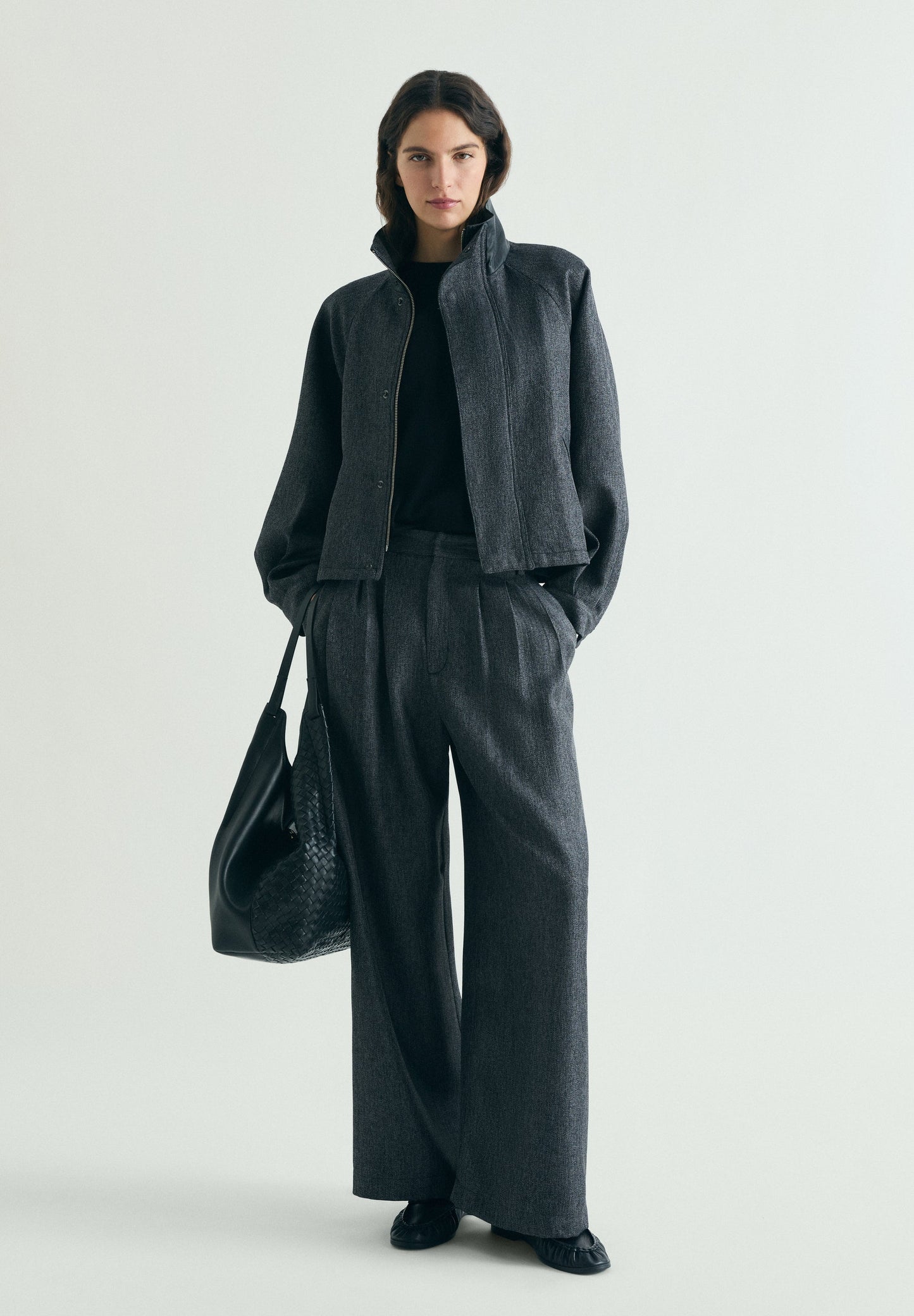 BOMBER JACKET WITH CONTRAST COLLAR