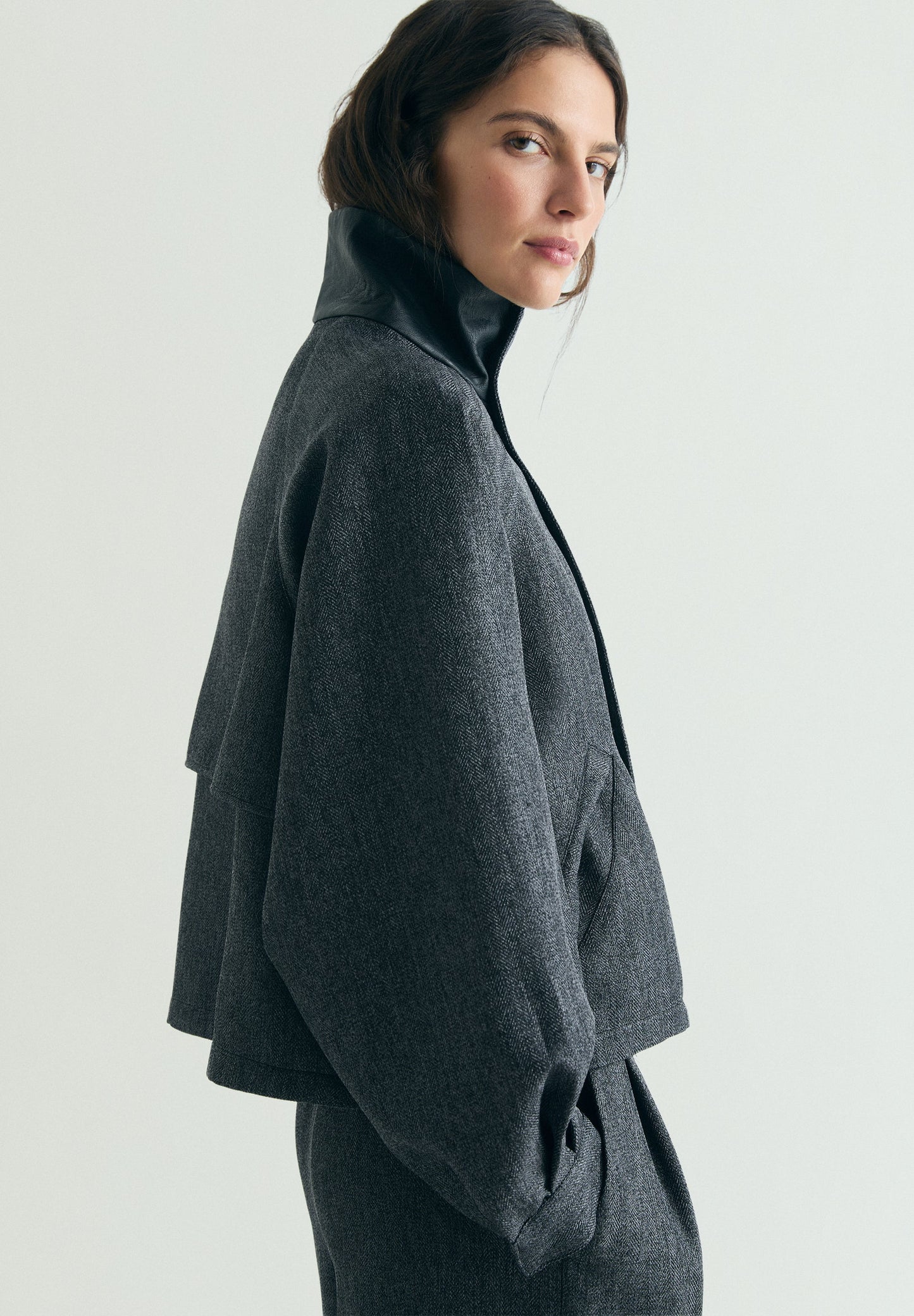 BOMBER JACKET WITH CONTRAST COLLAR