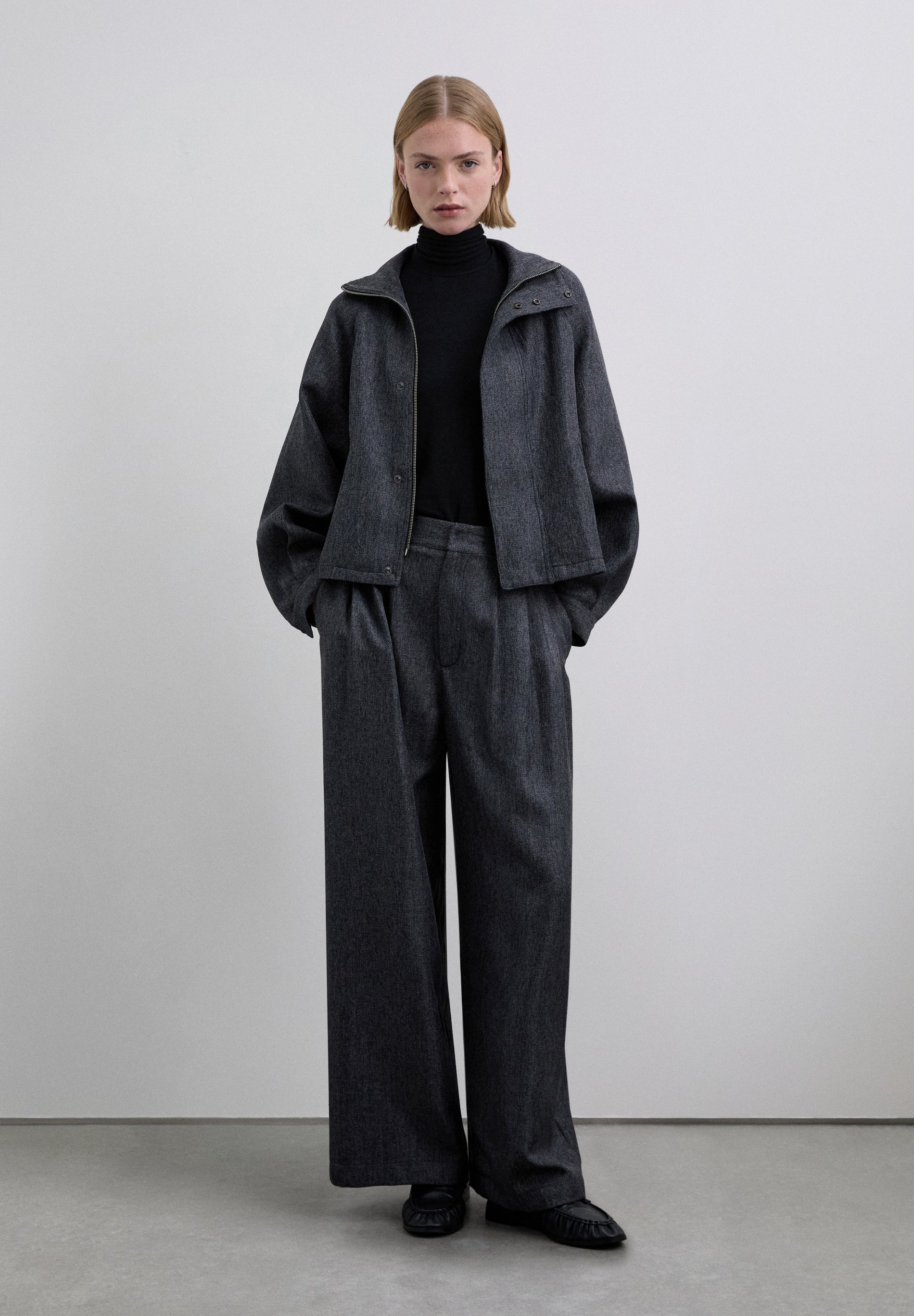 HERRINGBONE TROUSERS WITH DARTS