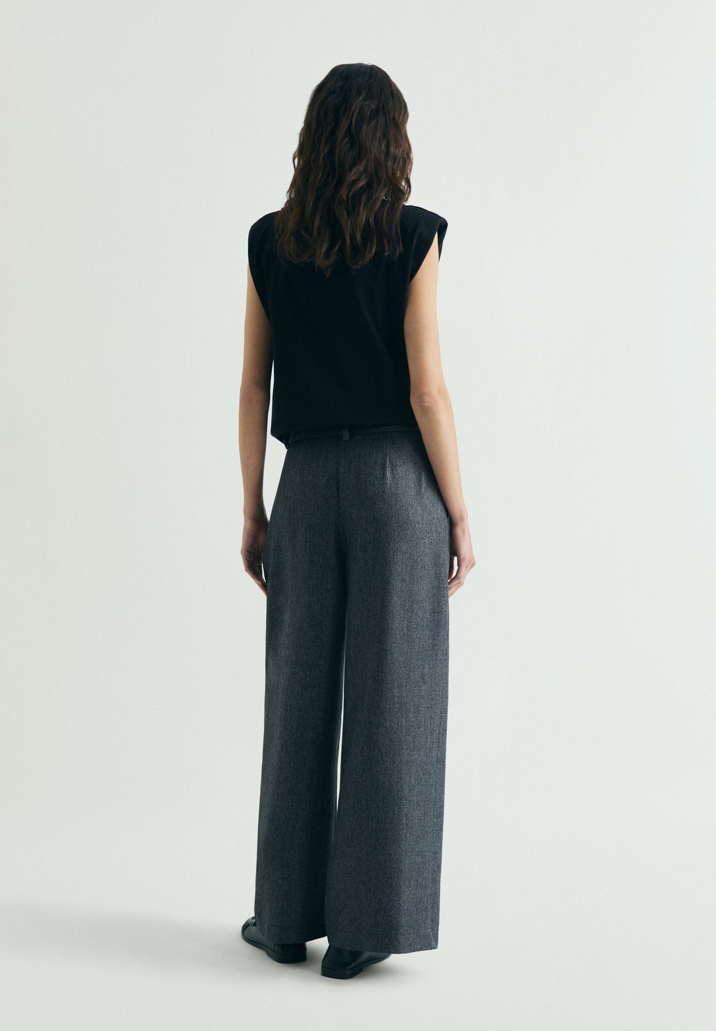 HERRINGBONE TROUSERS WITH DARTS