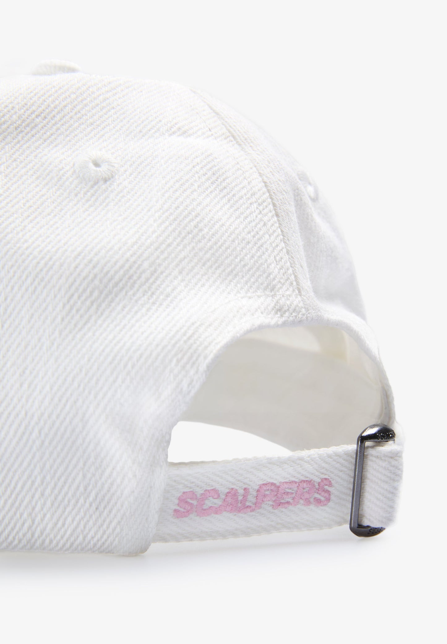 CAP WITH EMBROIDERED DETAILS