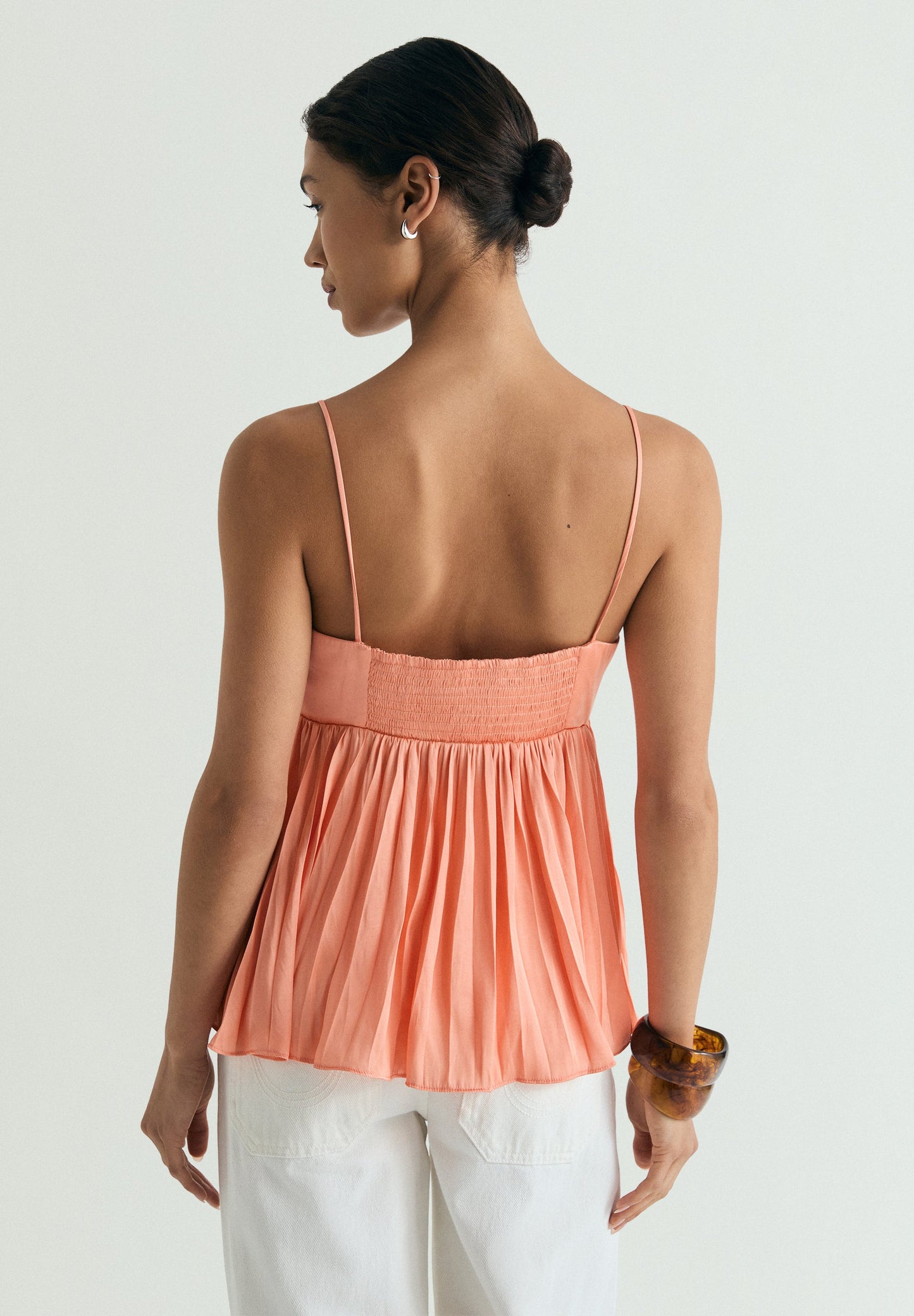 TOP WITH FLORAL DETAIL