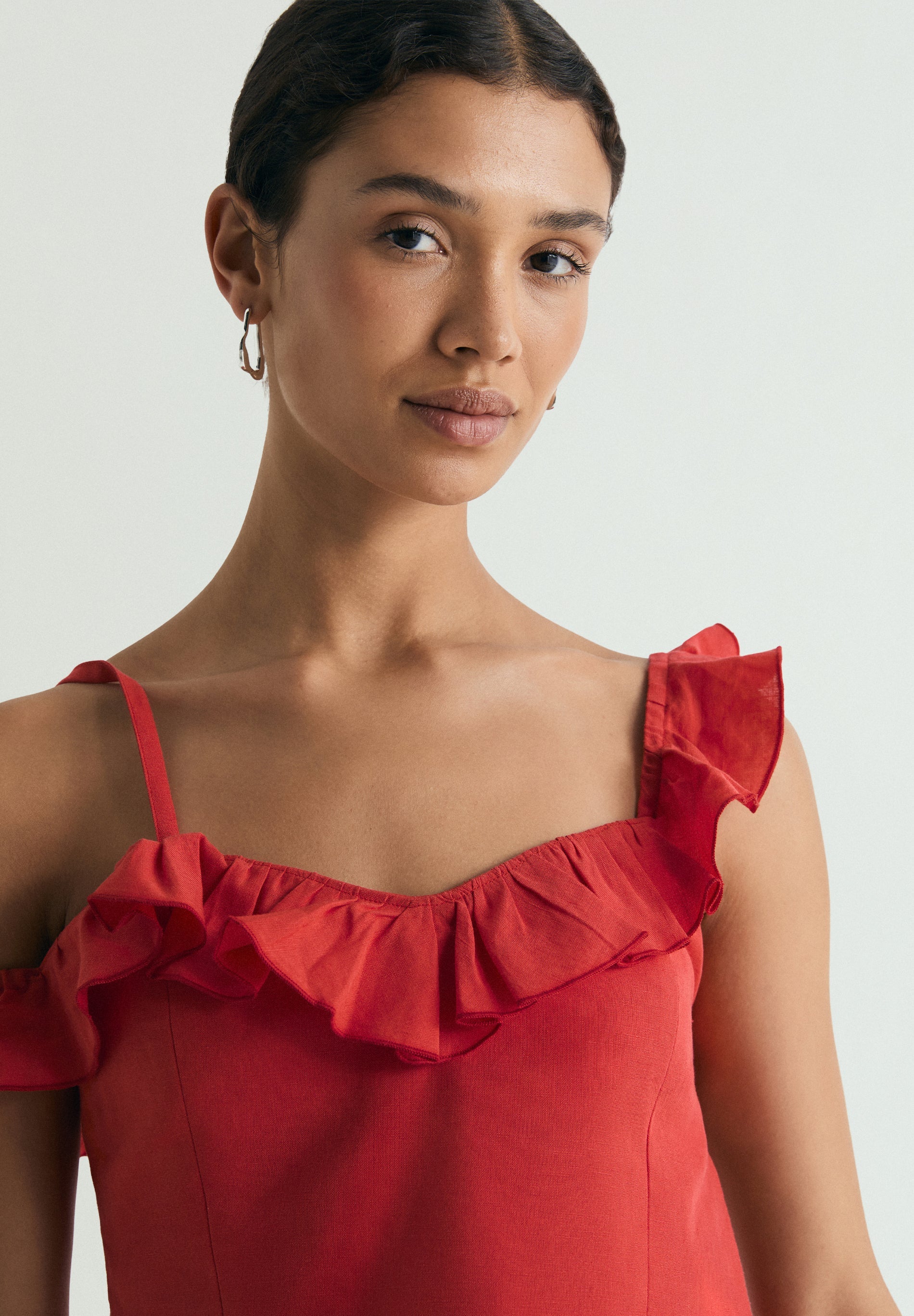 SCLINEN RUFFLE TOP