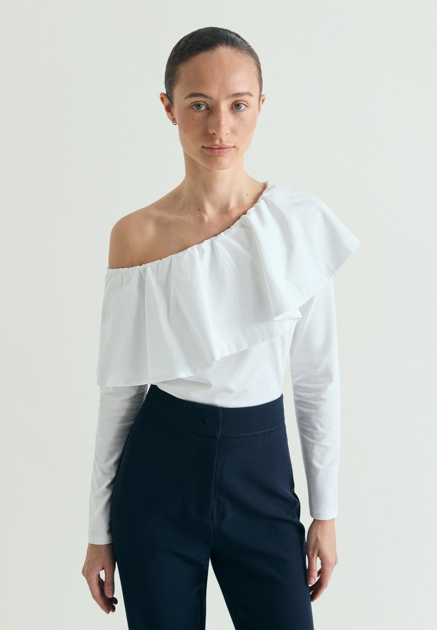 RUFFLED ASYMMETRIC TOP