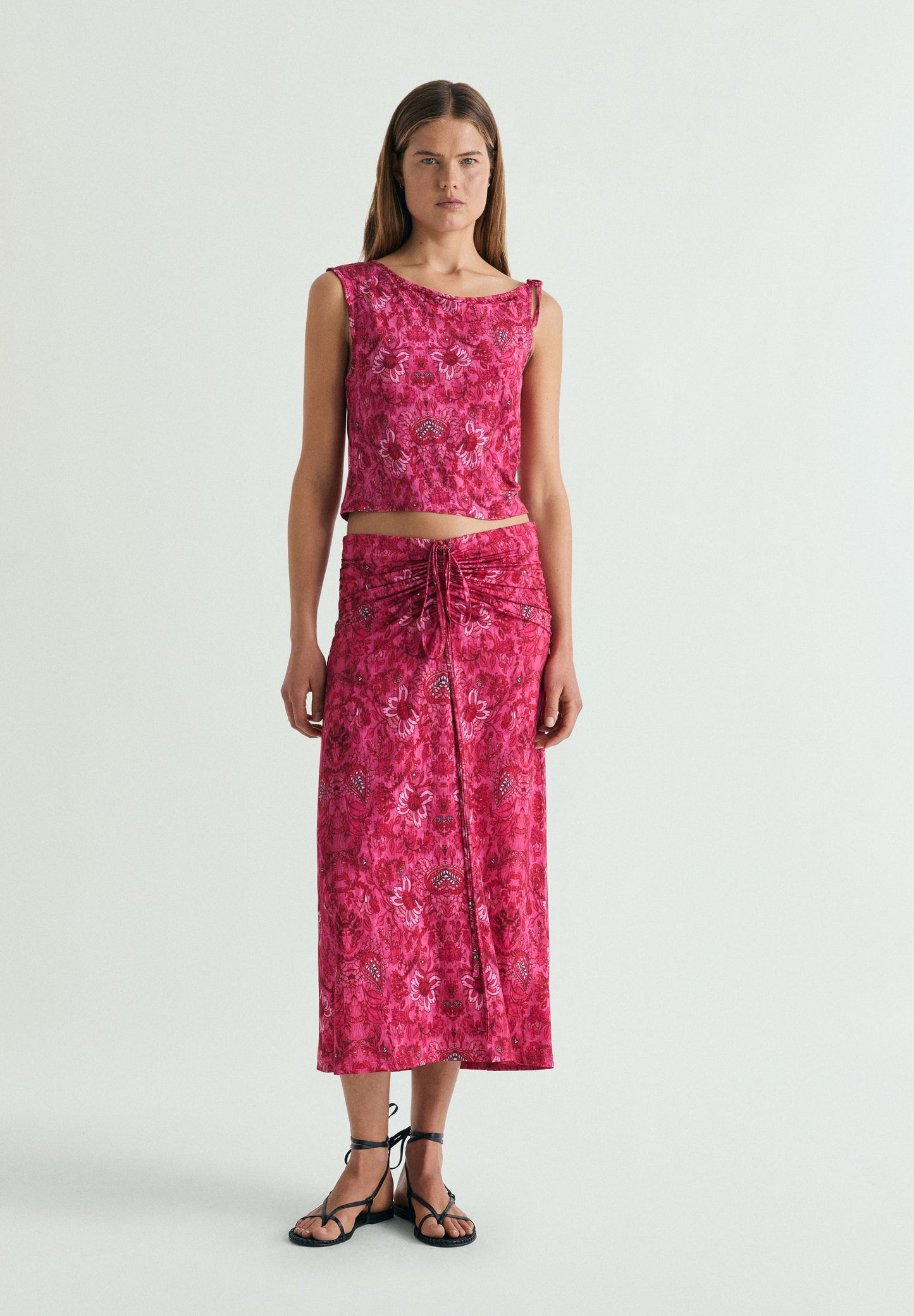 ASYMMETRIC PRINT TOP