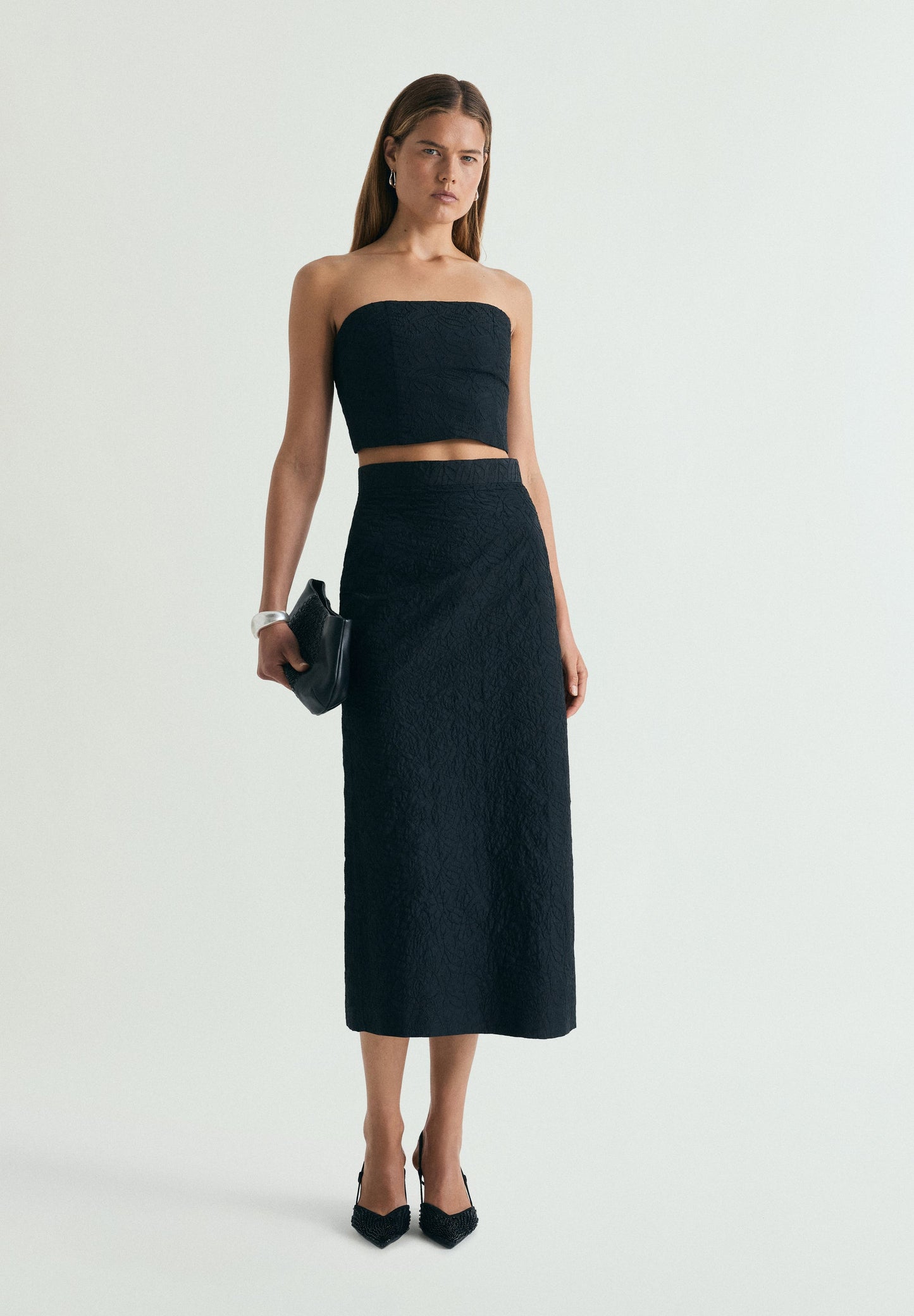 EMBROIDERED SLEEVELESS TOP