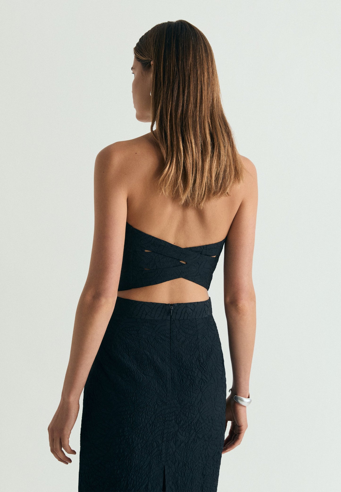 EMBROIDERED SLEEVELESS TOP