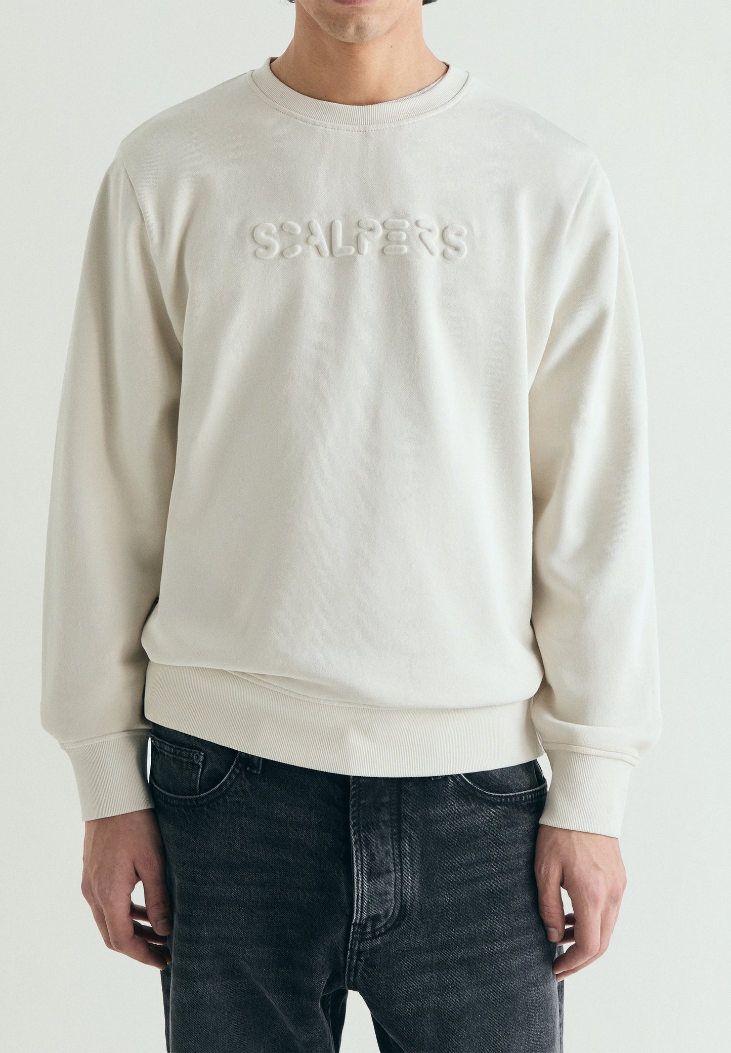 SUDADERA CALAVERA EN RELIEVE - Scalpers