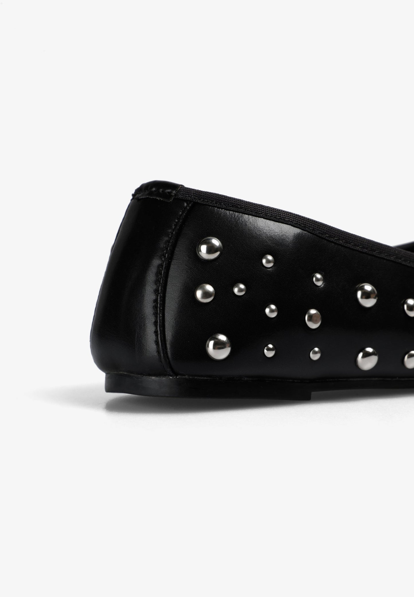LEATHER BALLET FLATS WITH STUDS