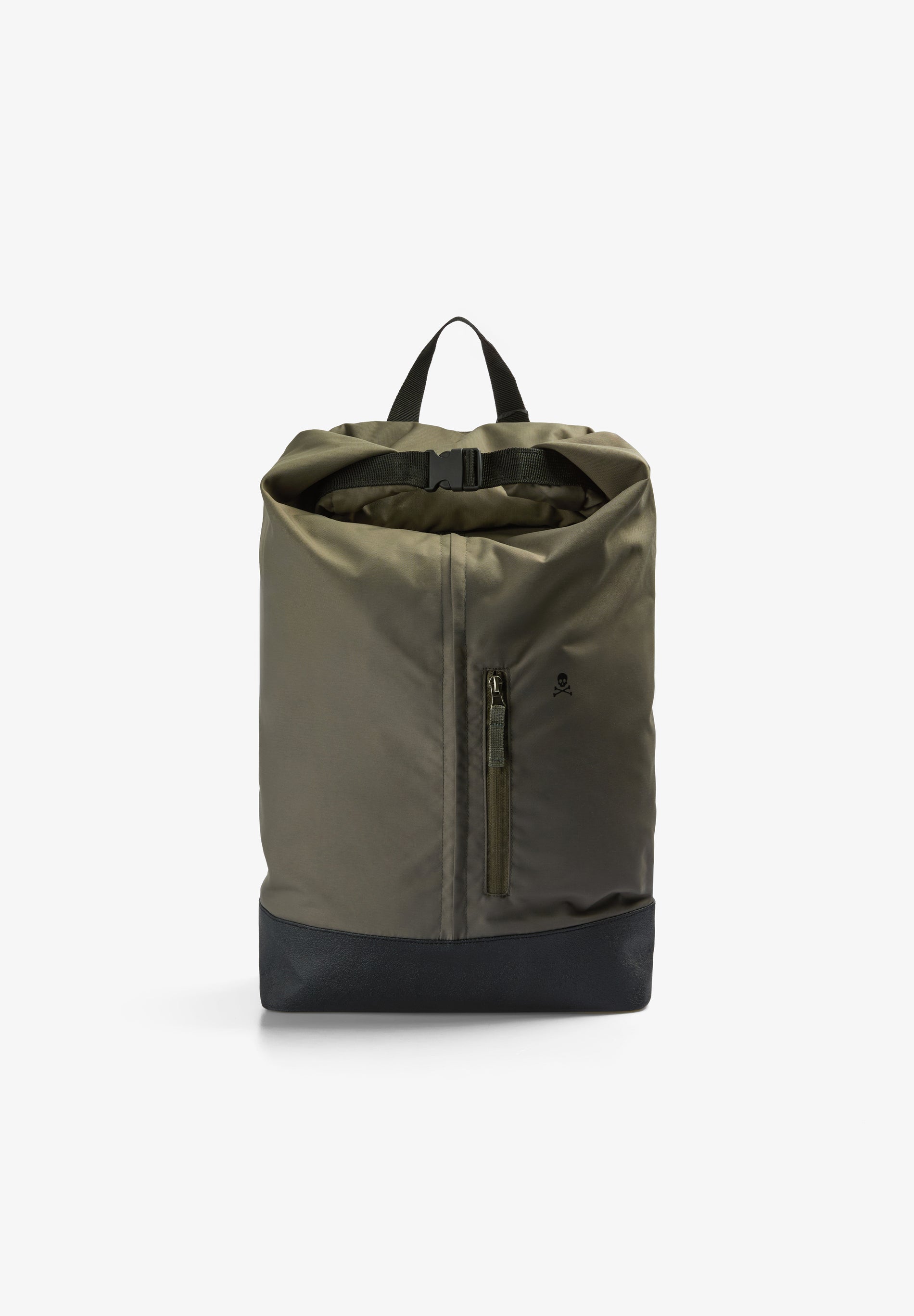 BACKPACK WITH ROLL-UP FASTENING