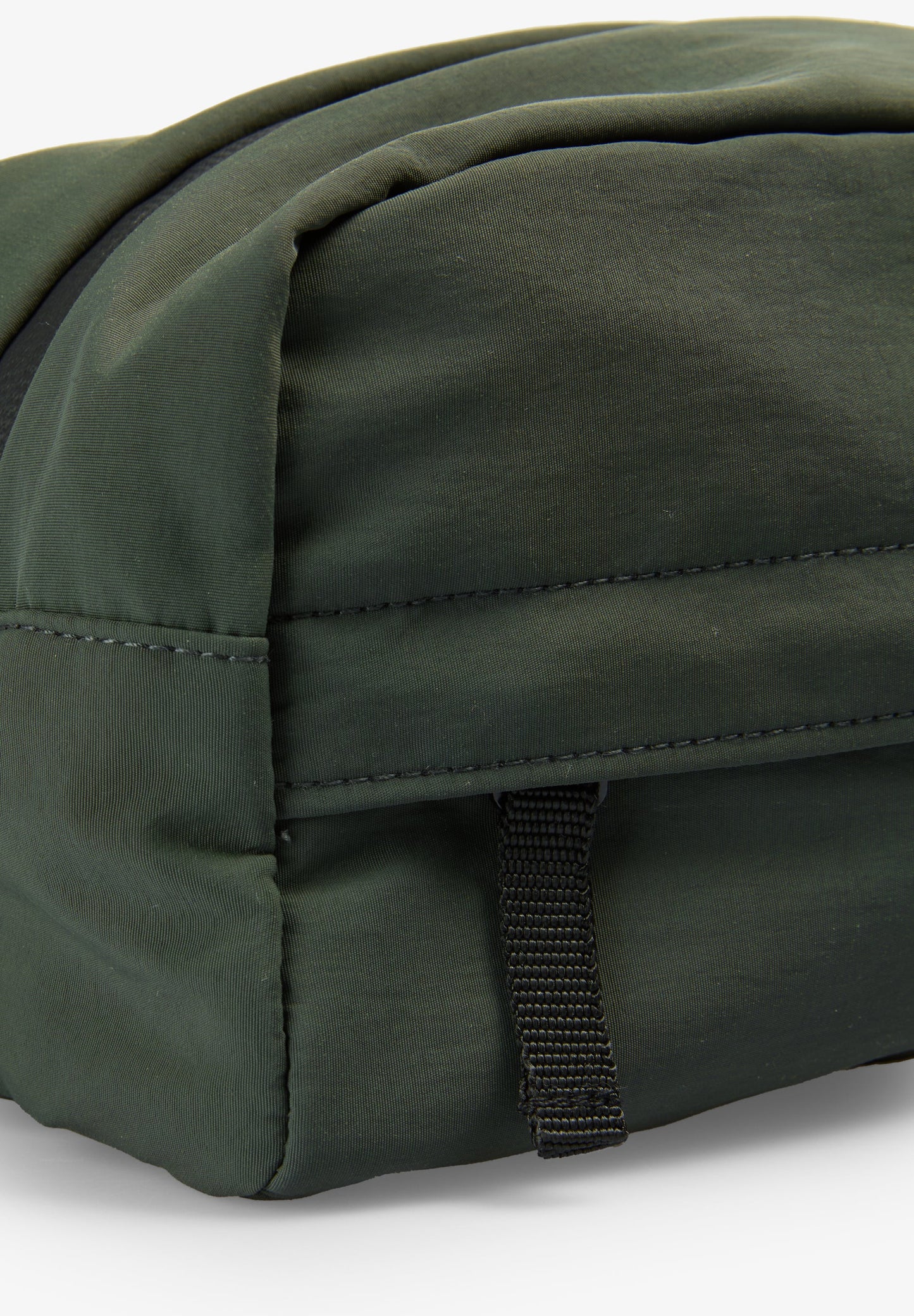 FRONT POCKET TOILETRY BAG