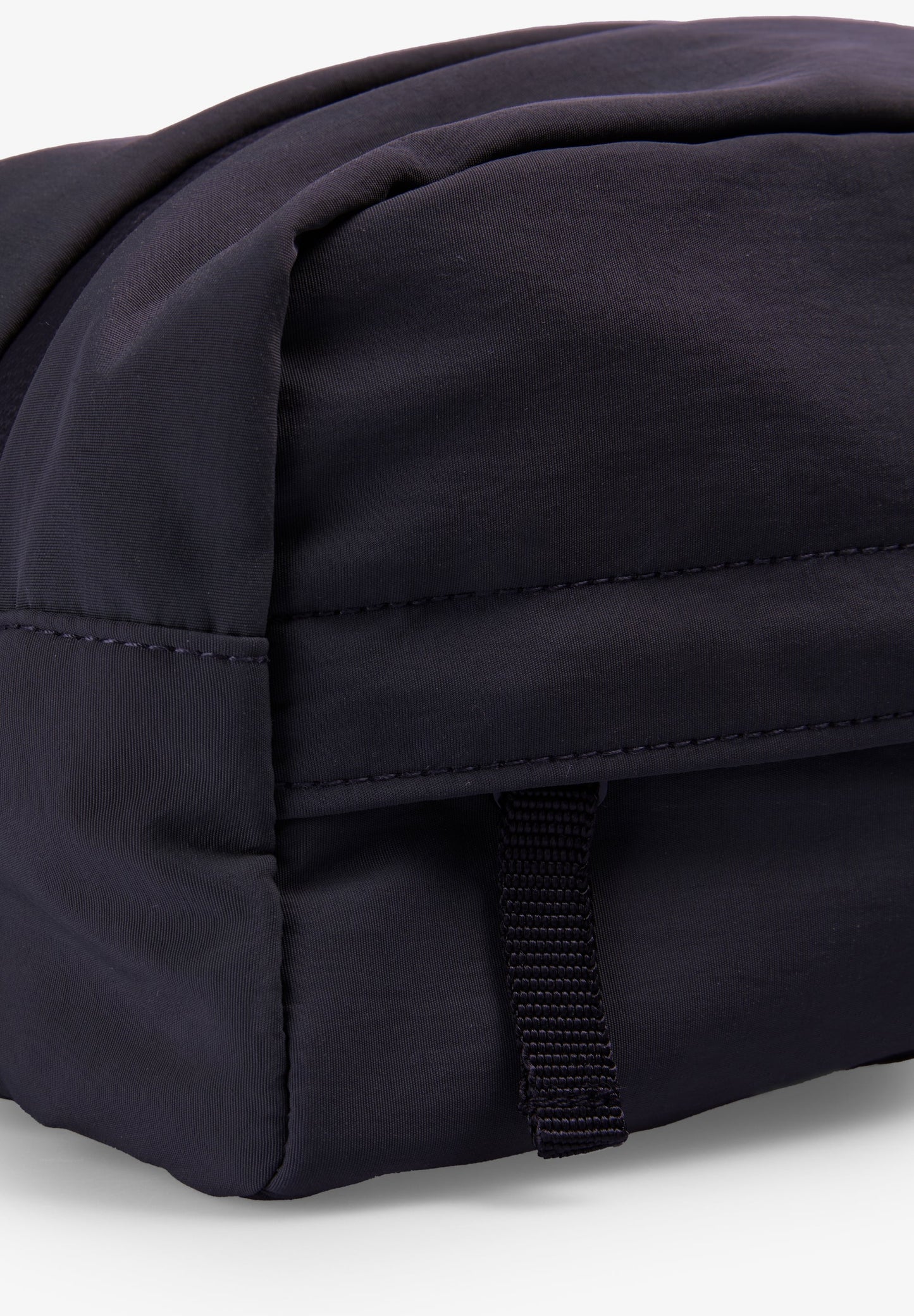 FRONT POCKET TOILETRY BAG