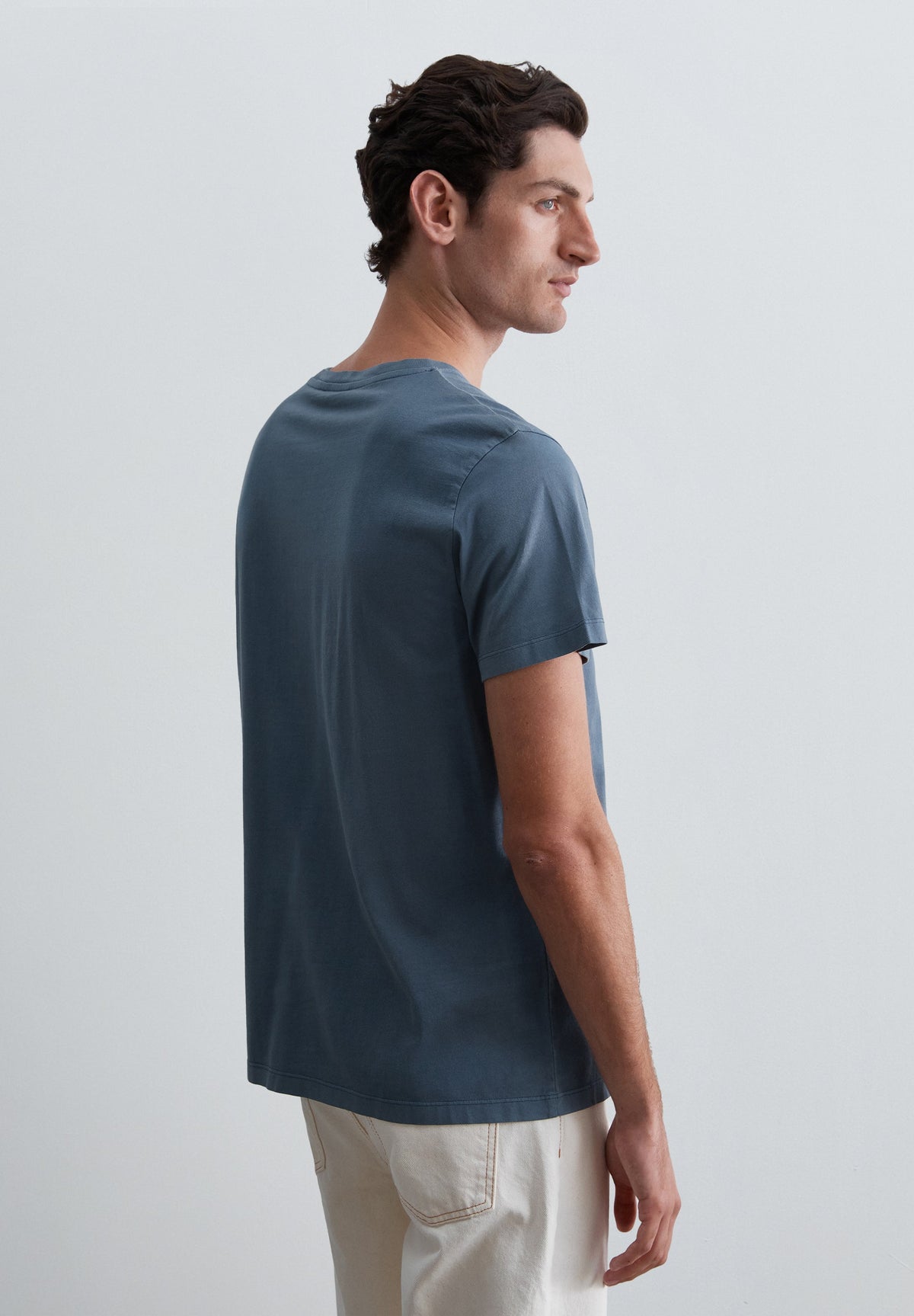 T-SHIRT WITH TONAL EMBROIDERED SKULL