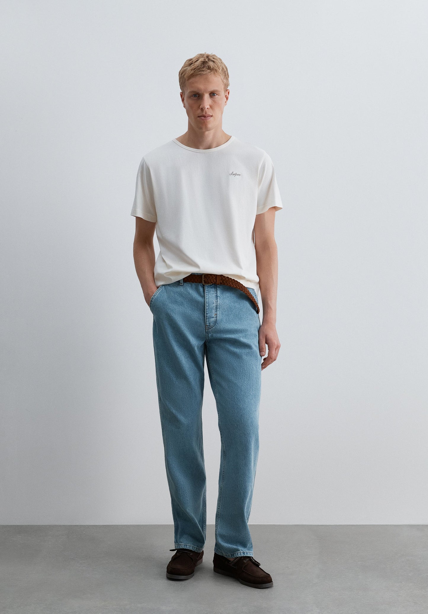SHORT SLEEVE T-SHIRT WITH EMBROIDERED LOGO