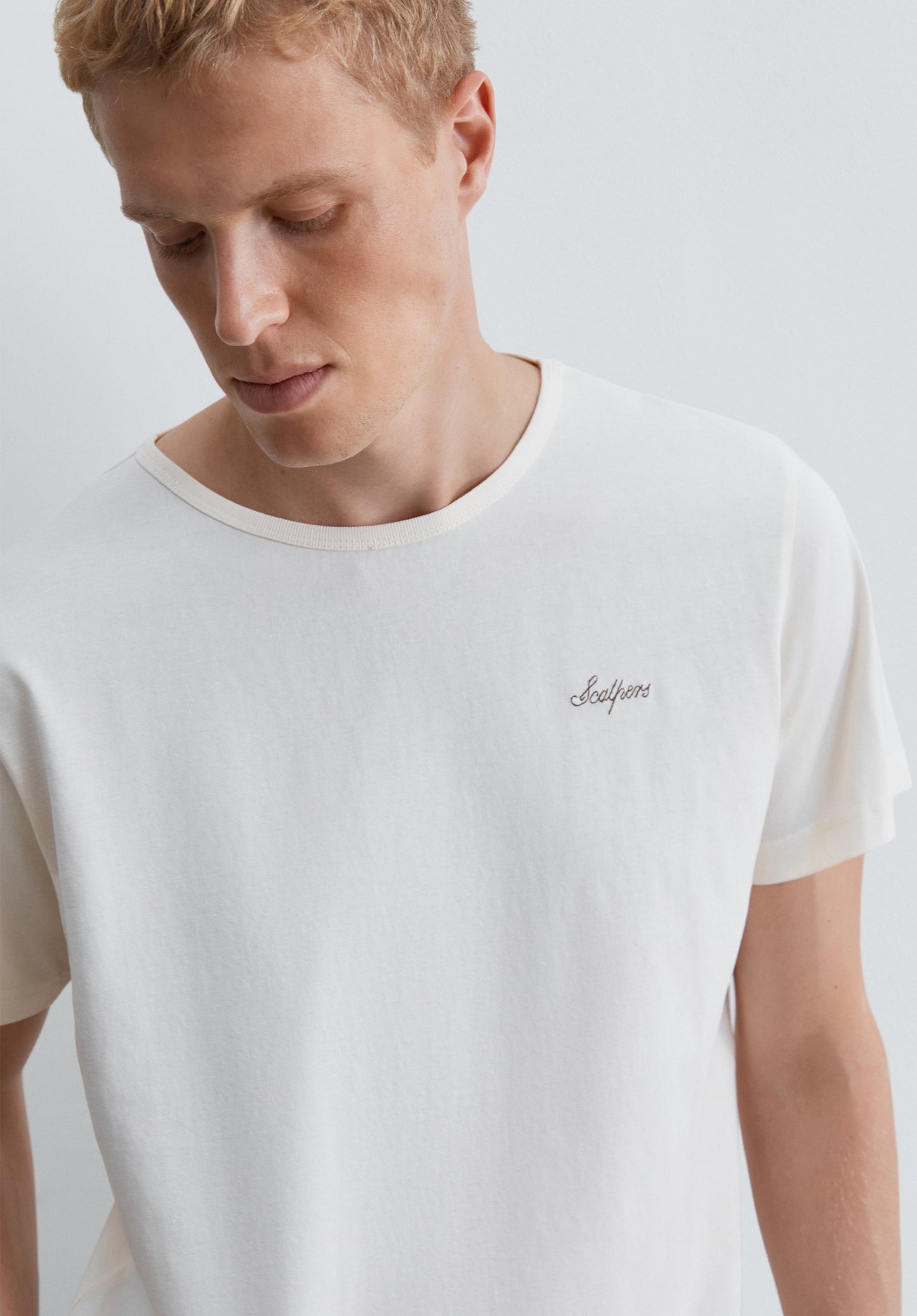 SHORT SLEEVE T-SHIRT WITH EMBROIDERED LOGO