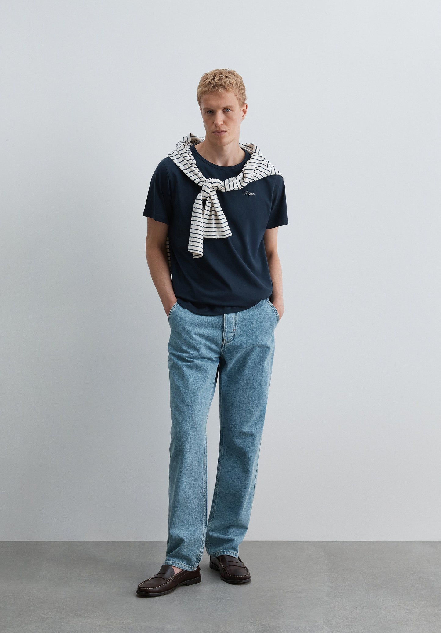 SHORT SLEEVE T-SHIRT WITH EMBROIDERED LOGO