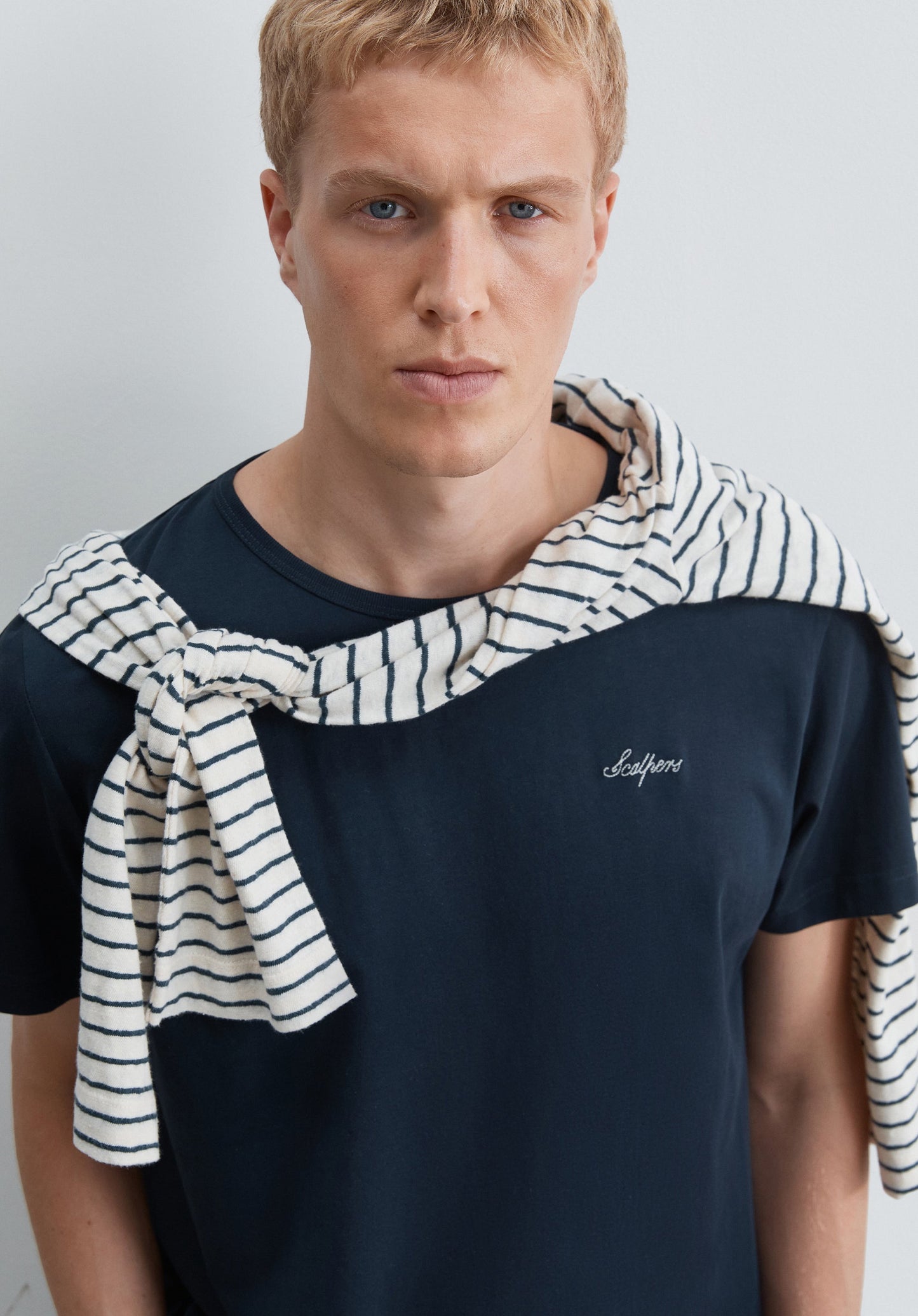 SHORT SLEEVE T-SHIRT WITH EMBROIDERED LOGO
