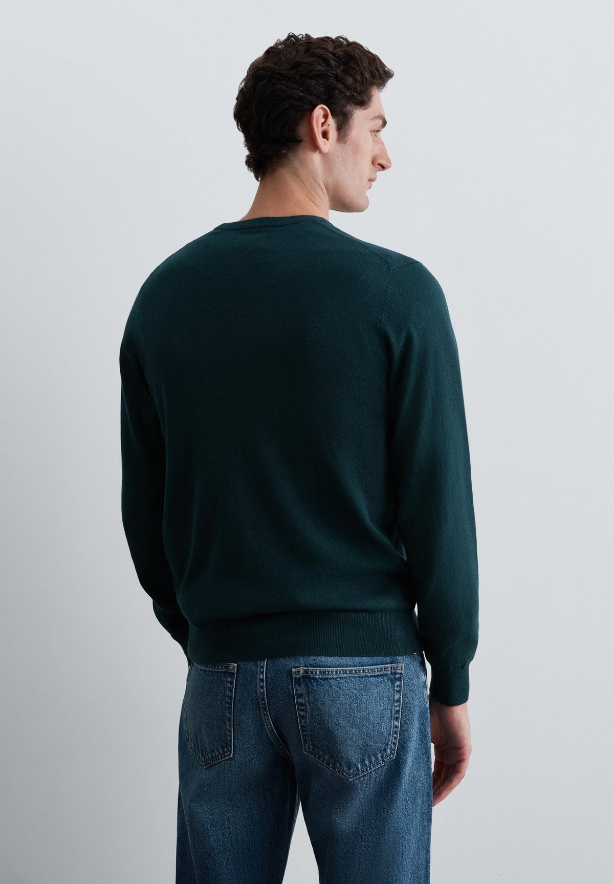 KNIT ROUND NECK SWEATER