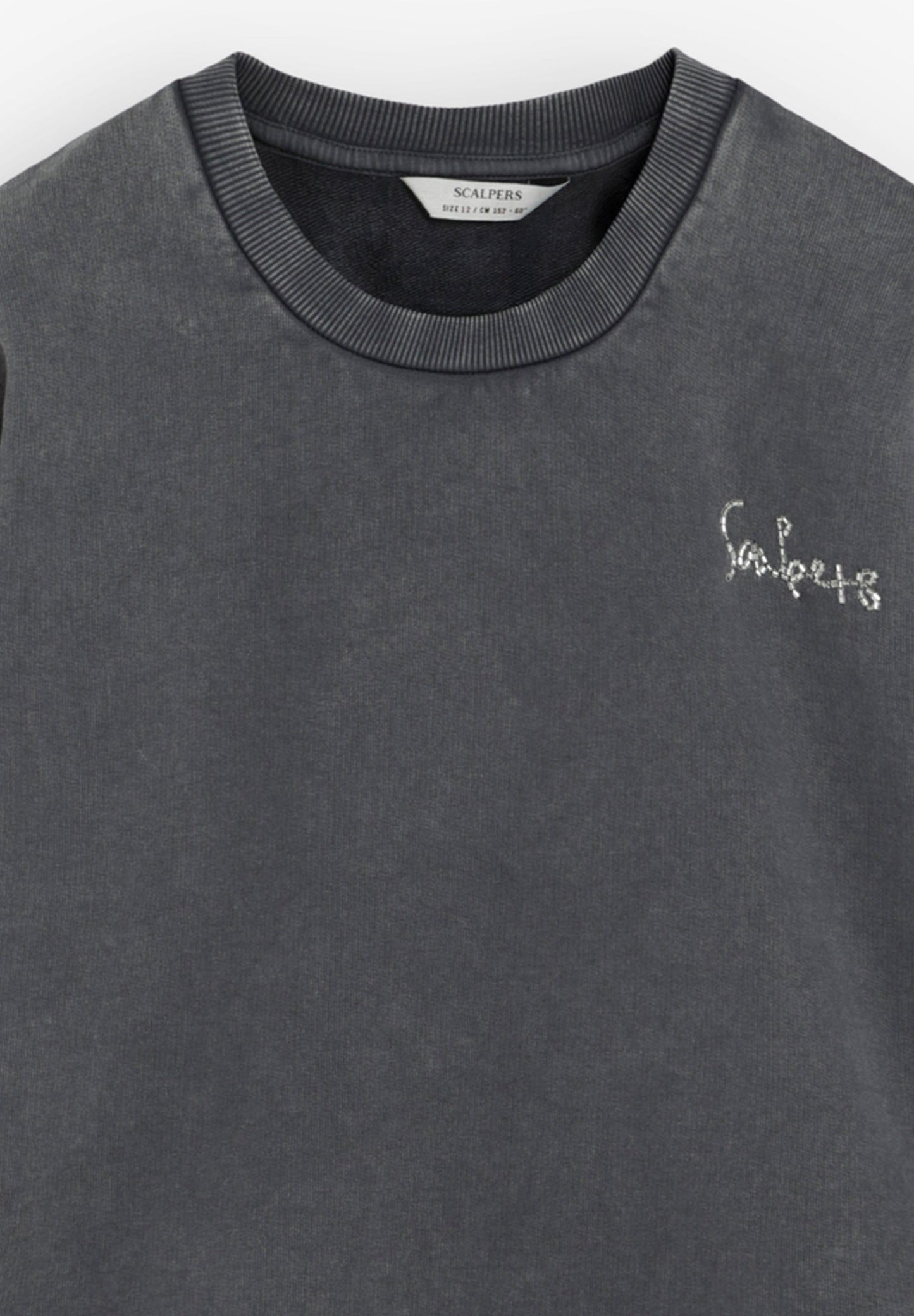 SWEATSHIRT WITH DETAIL ON THE SLEEVE