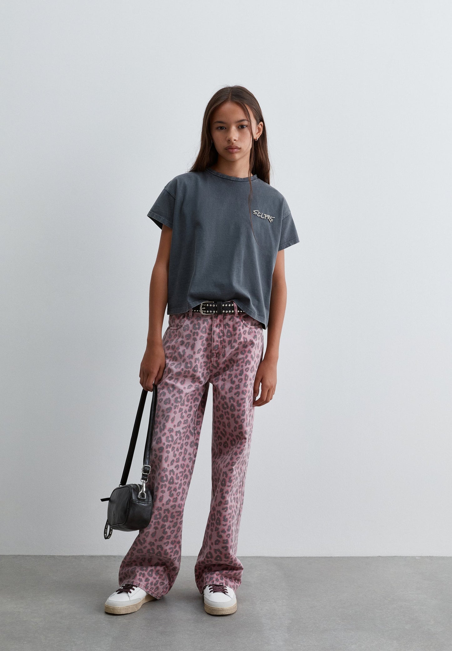 T-SHIRT WITH RHINESTONE DETAIL