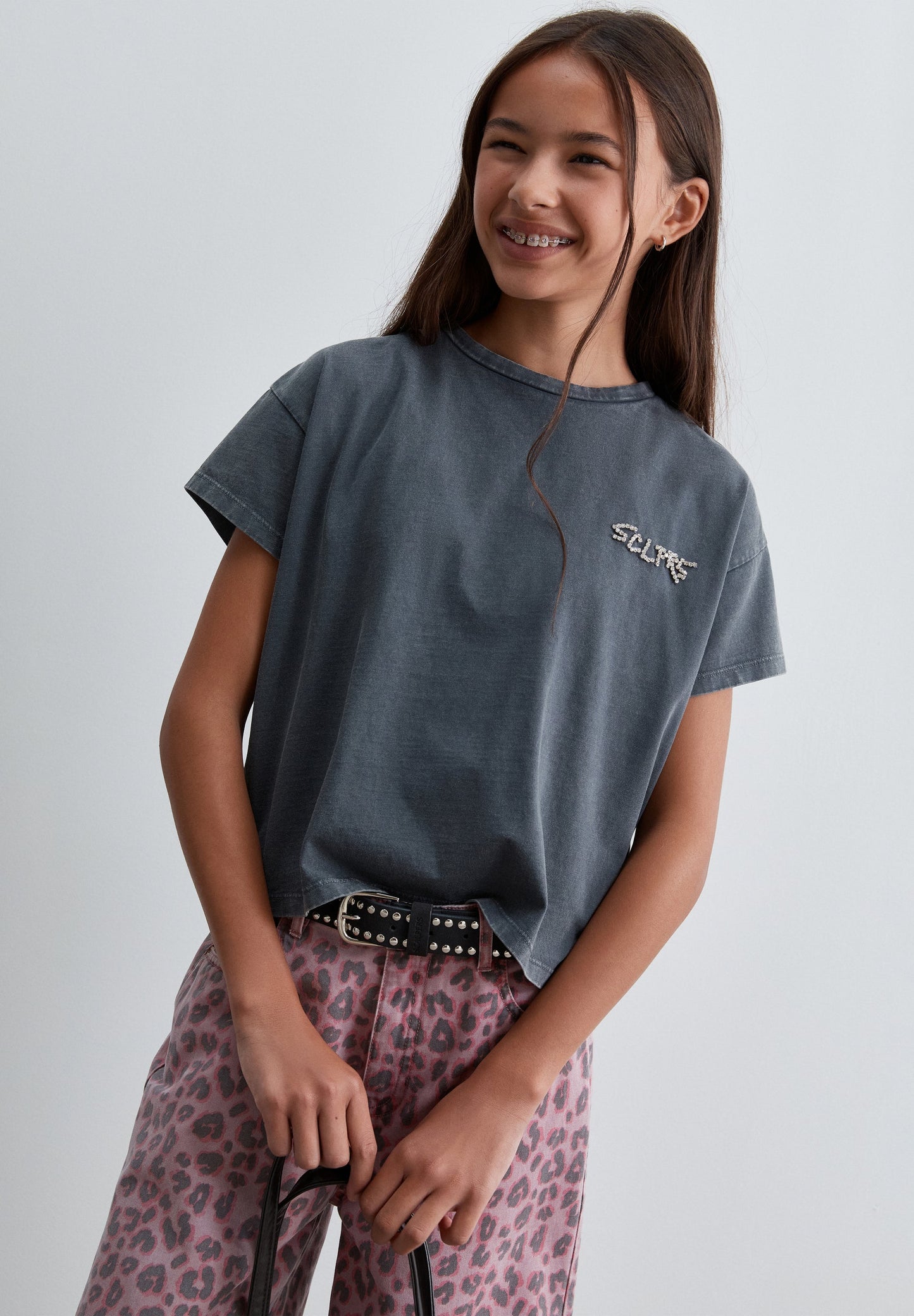 T-SHIRT WITH RHINESTONE DETAIL