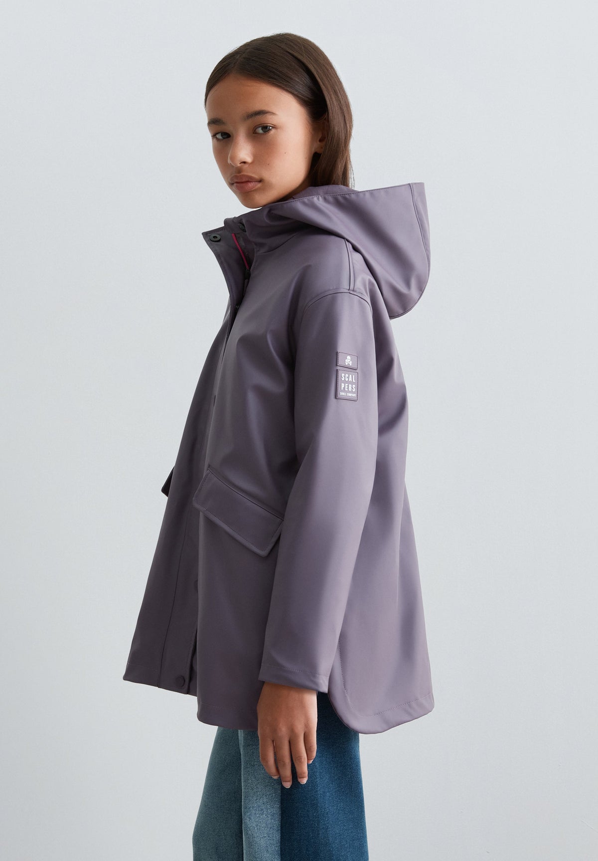 WATERPROOF RAINCOAT WITH HOOD
