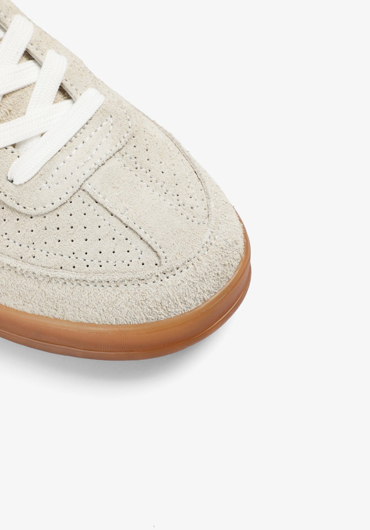 RETRO SUEDE SNEAKERS