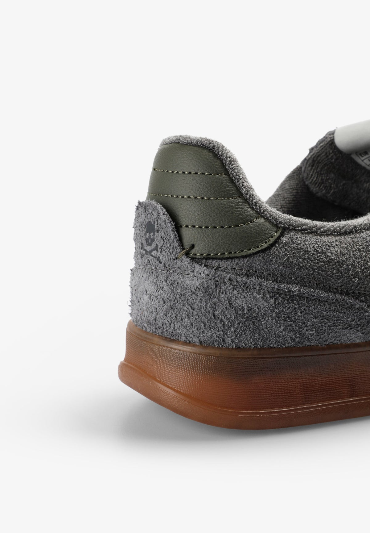 RETRO SUEDE SNEAKERS